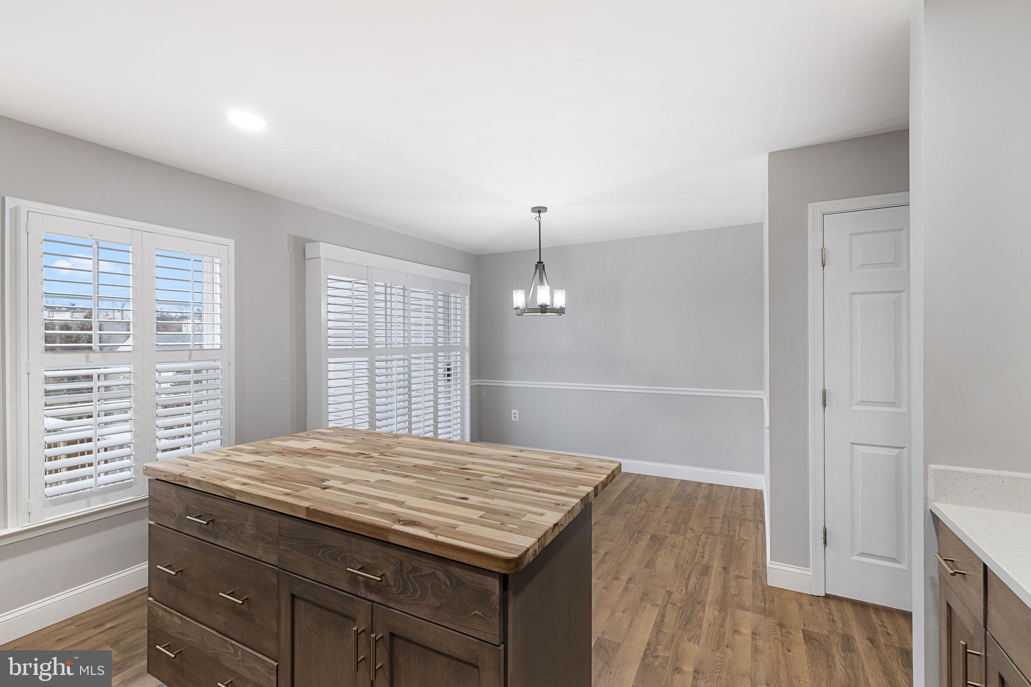 CRYSTAL HILL TOWNHOUSES - Residential