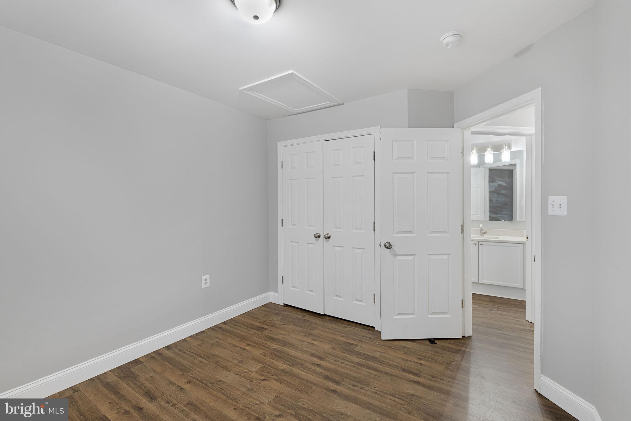 CRYSTAL HILL TOWNHOUSES - Residential