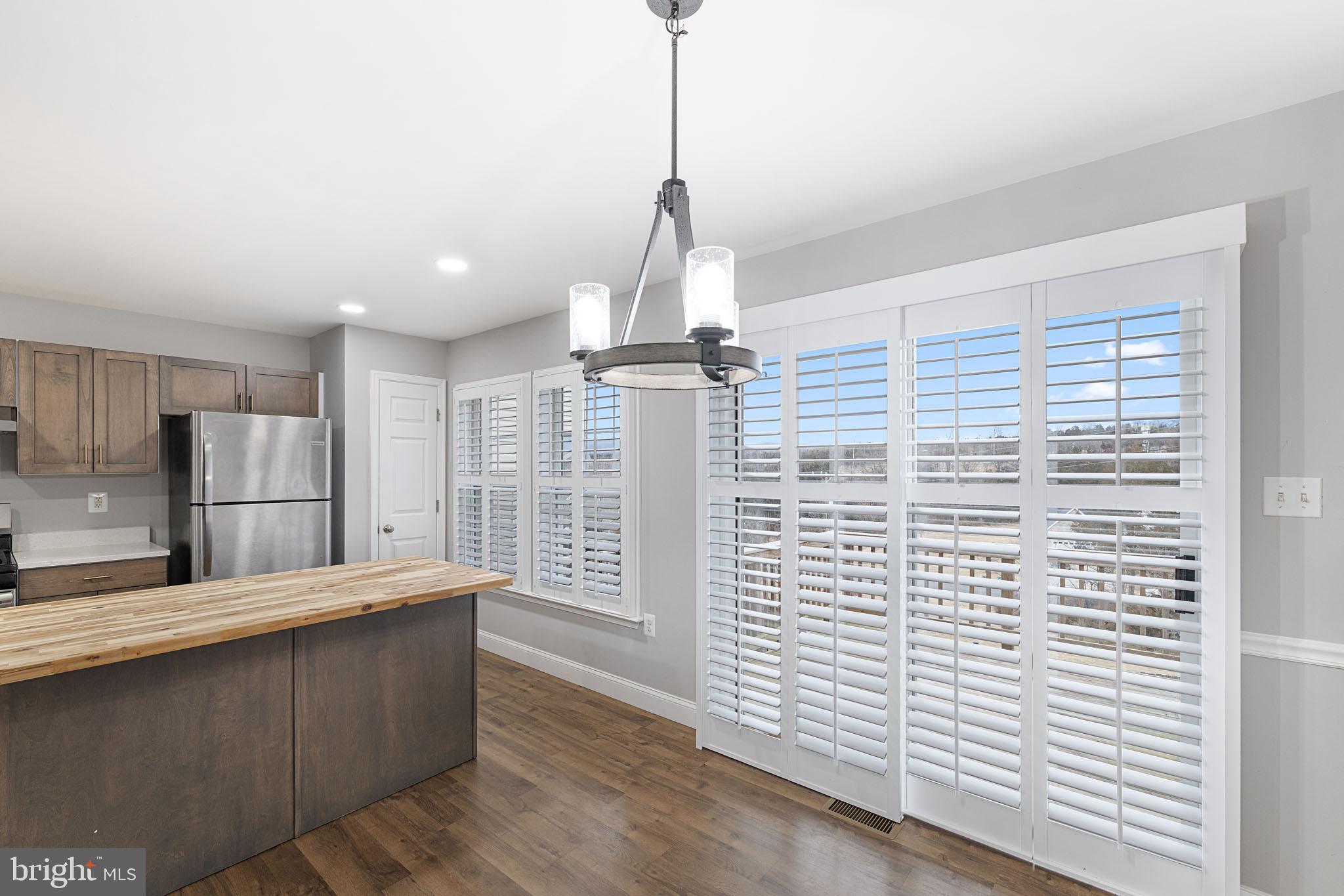 CRYSTAL HILL TOWNHOUSES - Residential