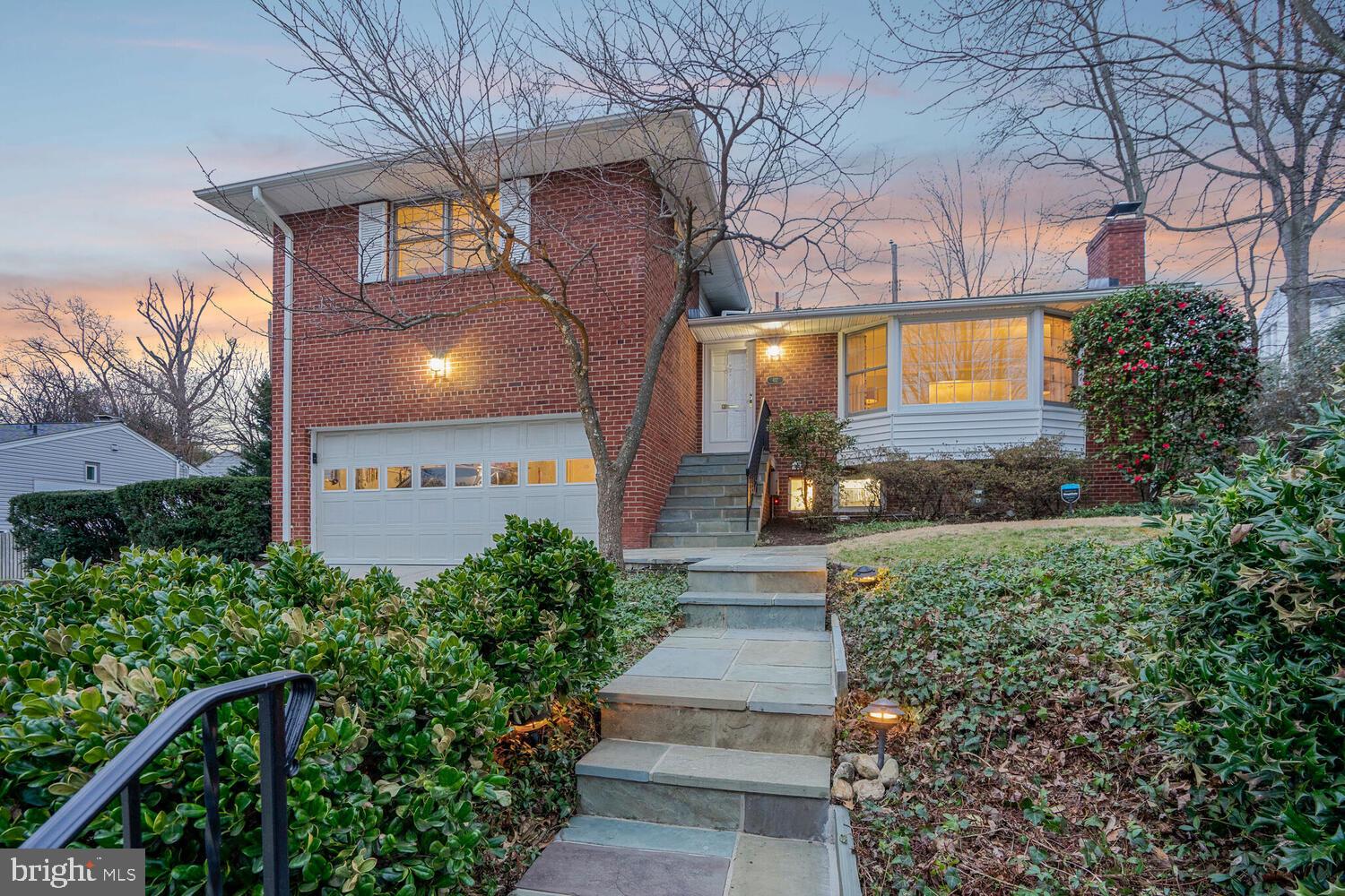 MONTICELLO PARK - Residential