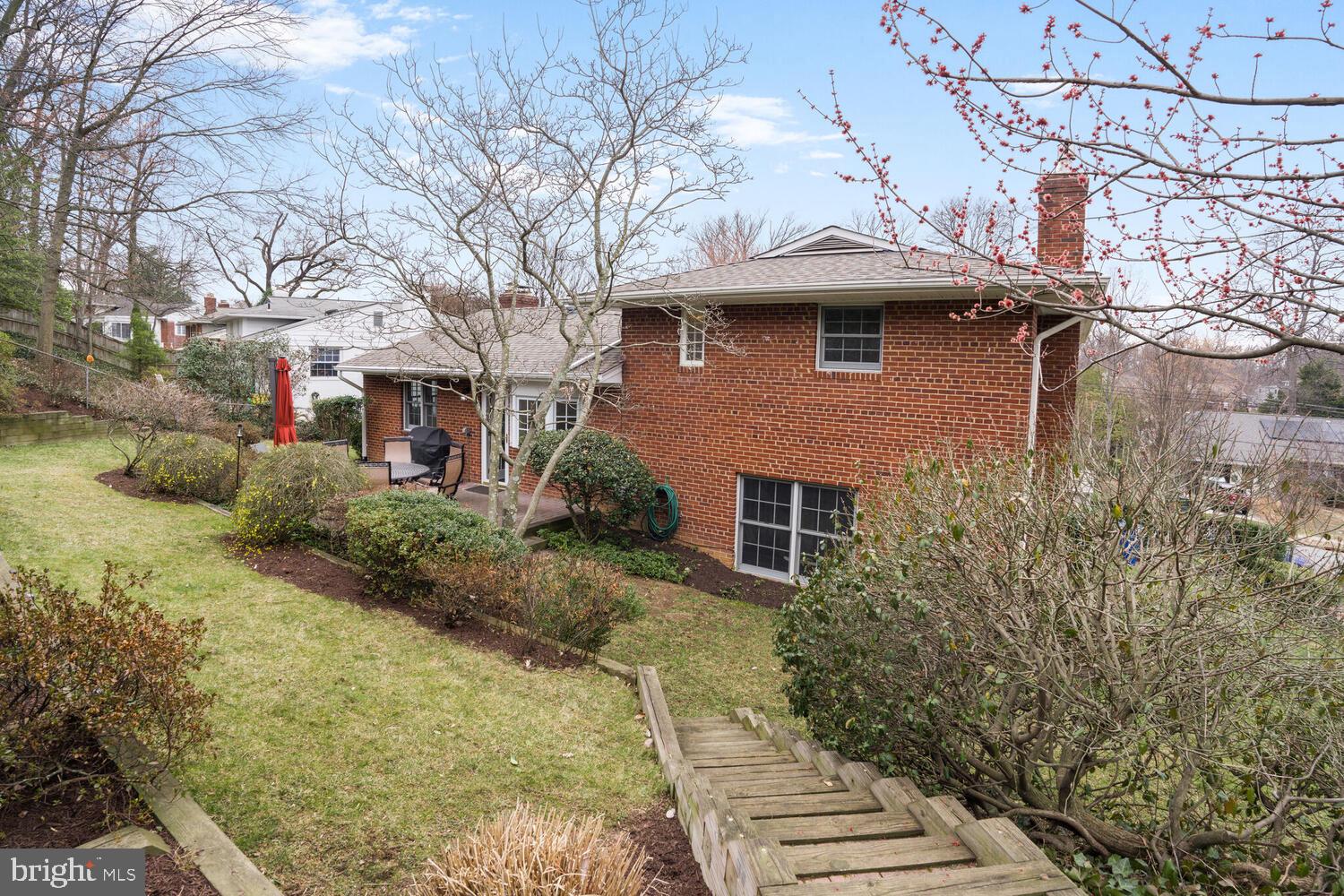 MONTICELLO PARK - Residential