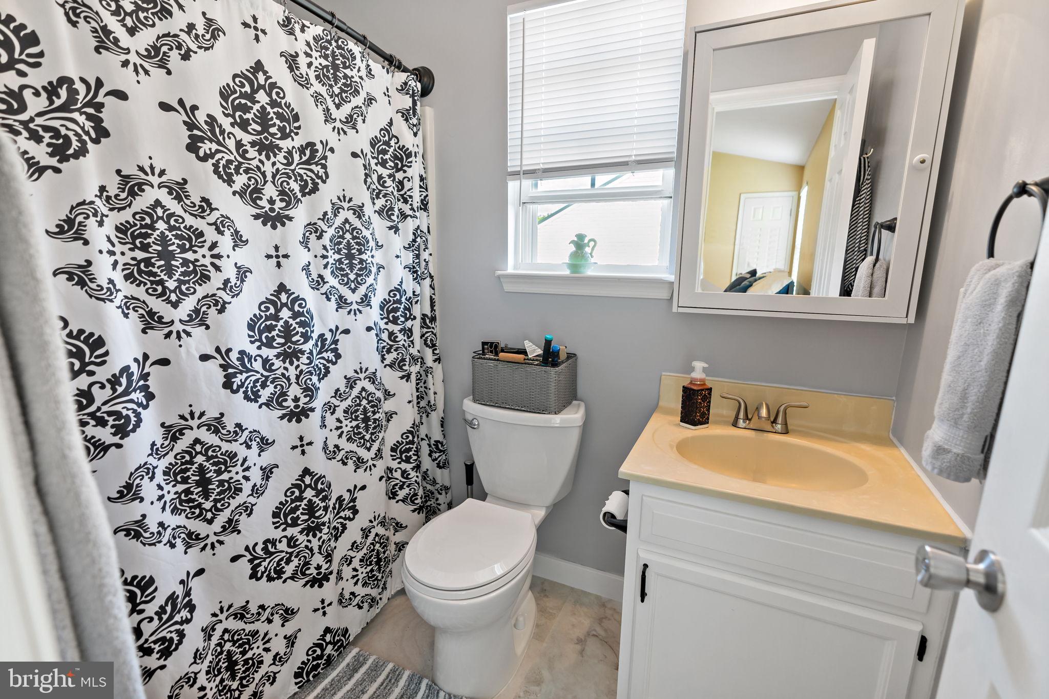 CLUBHOUSE MANOR - Residential