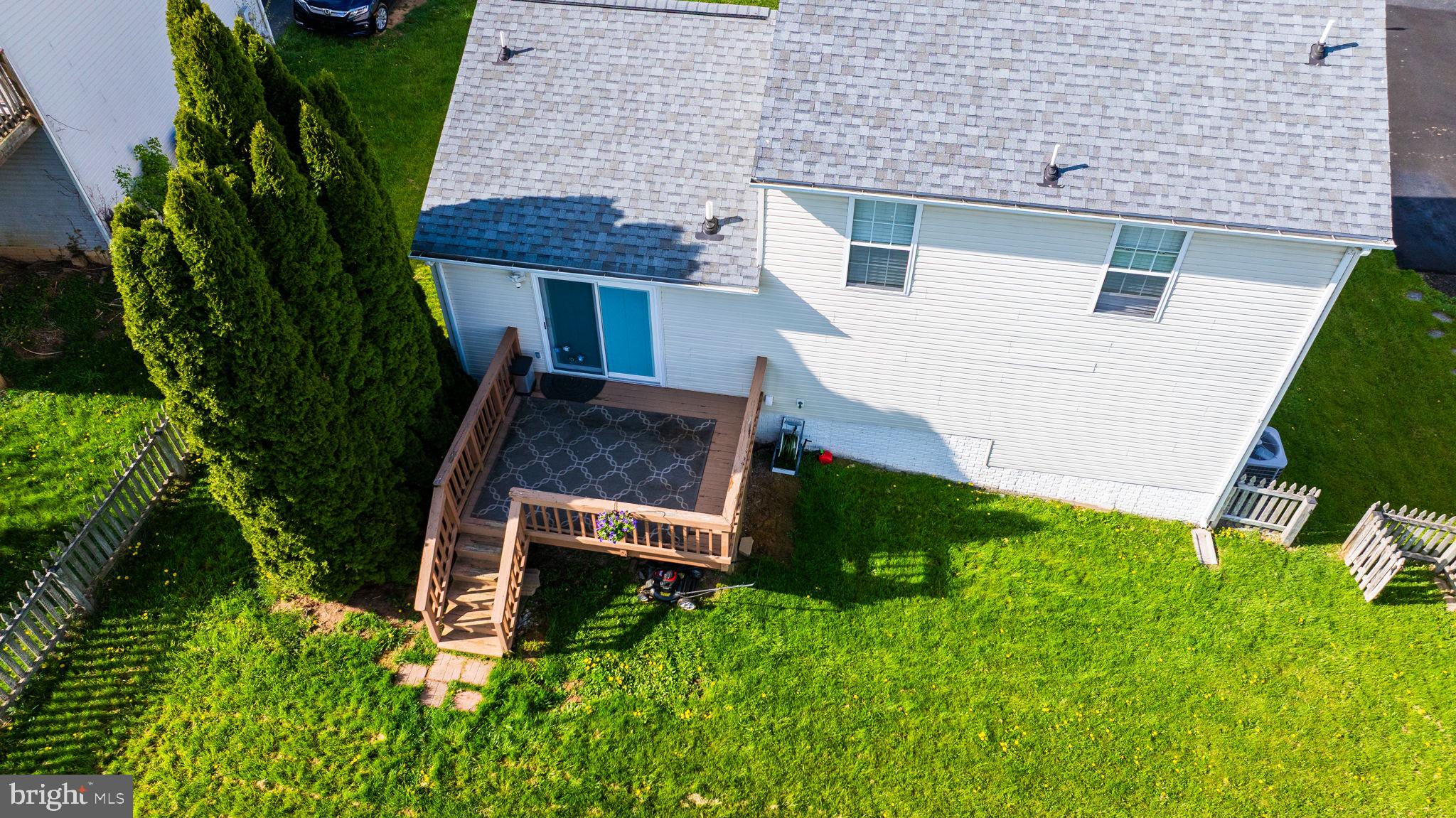 CLUBHOUSE MANOR - Residential