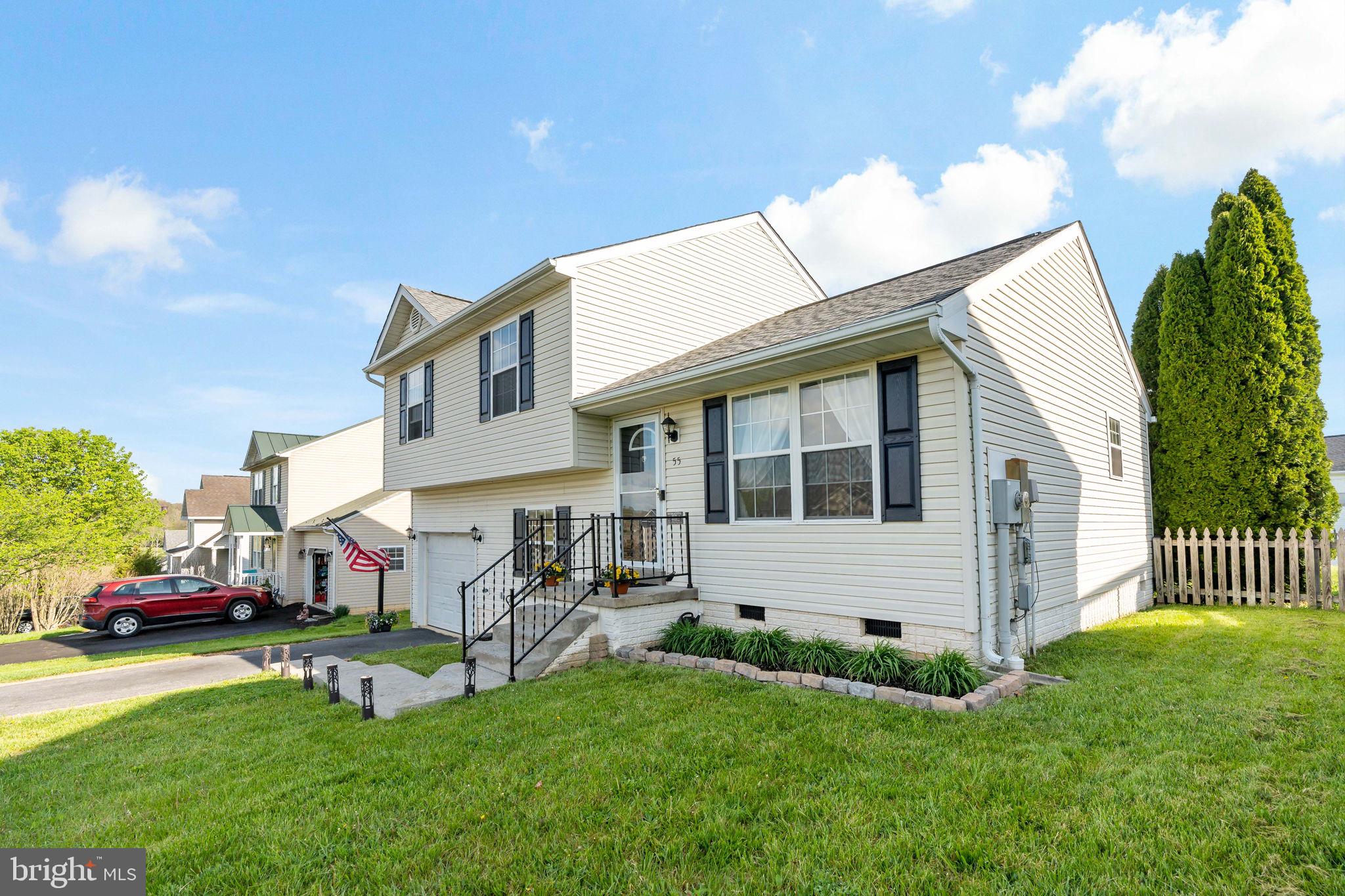 55 MERCEDES DRIVE