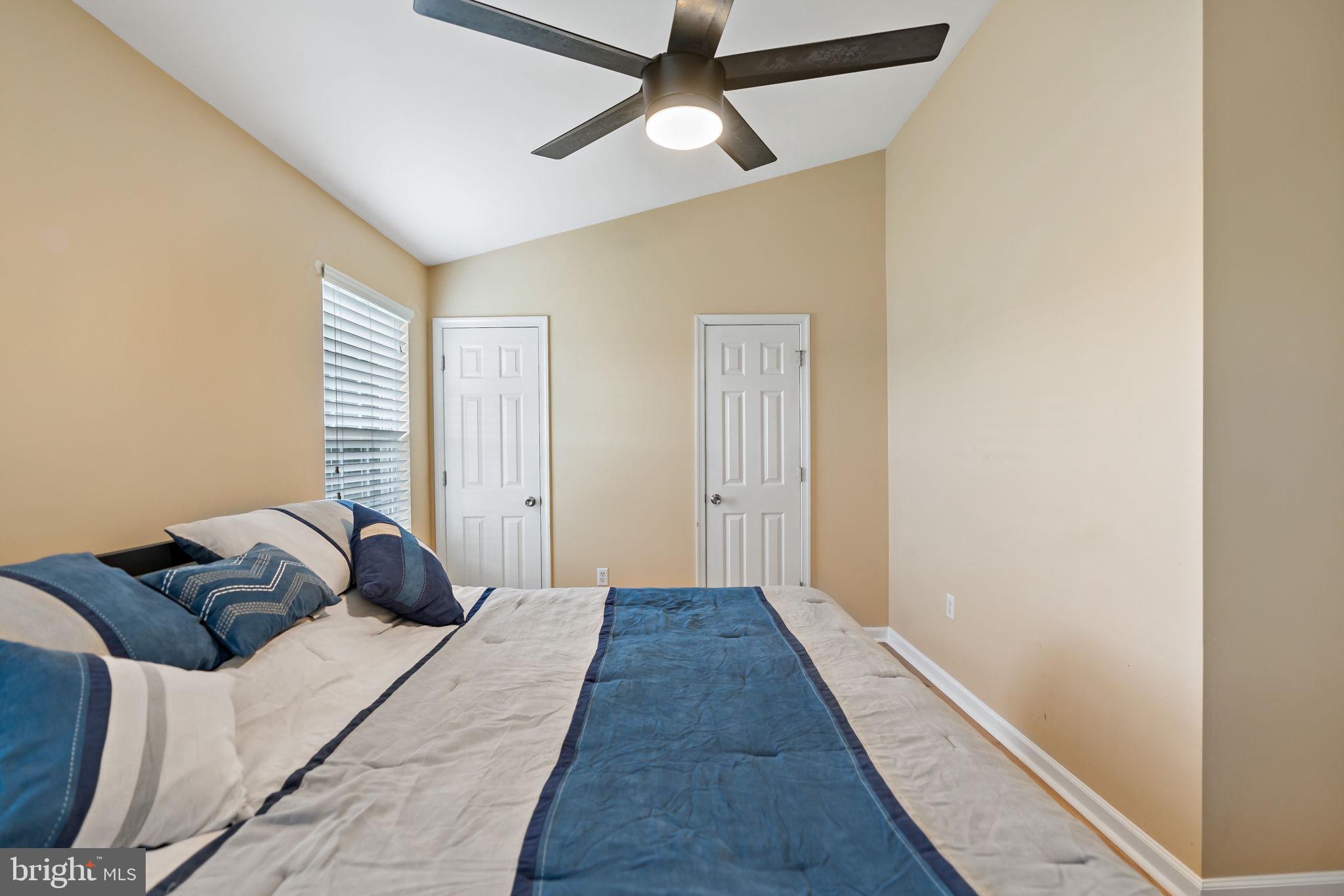 CLUBHOUSE MANOR - Residential