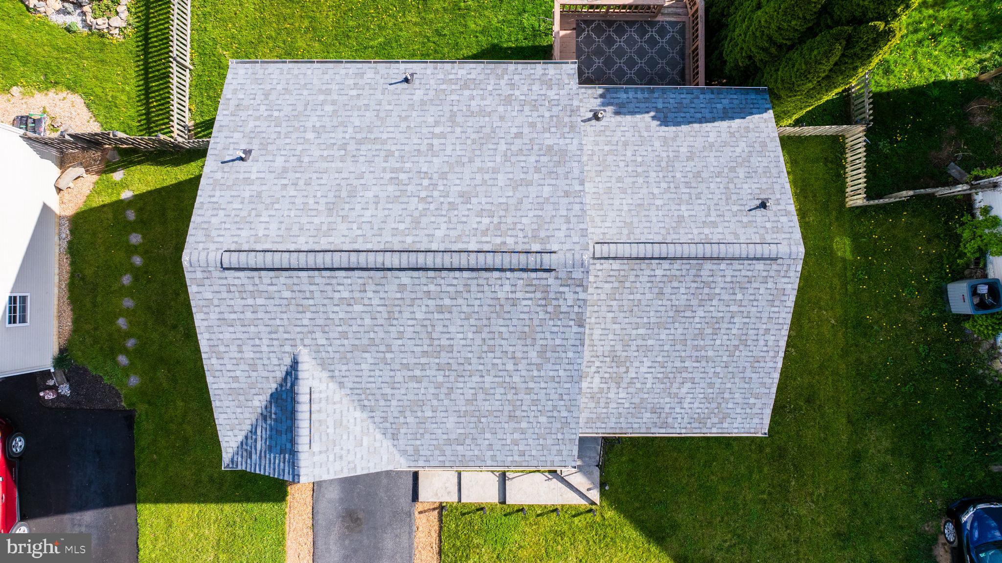 CLUBHOUSE MANOR - Residential