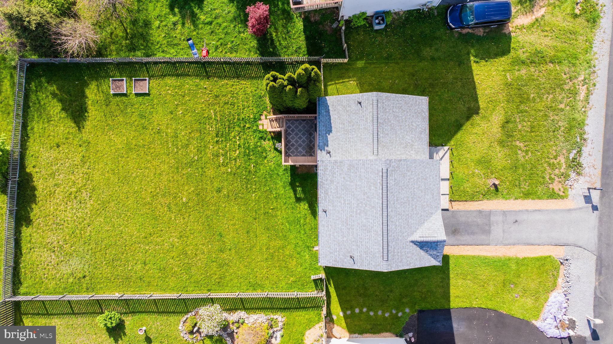 CLUBHOUSE MANOR - Residential