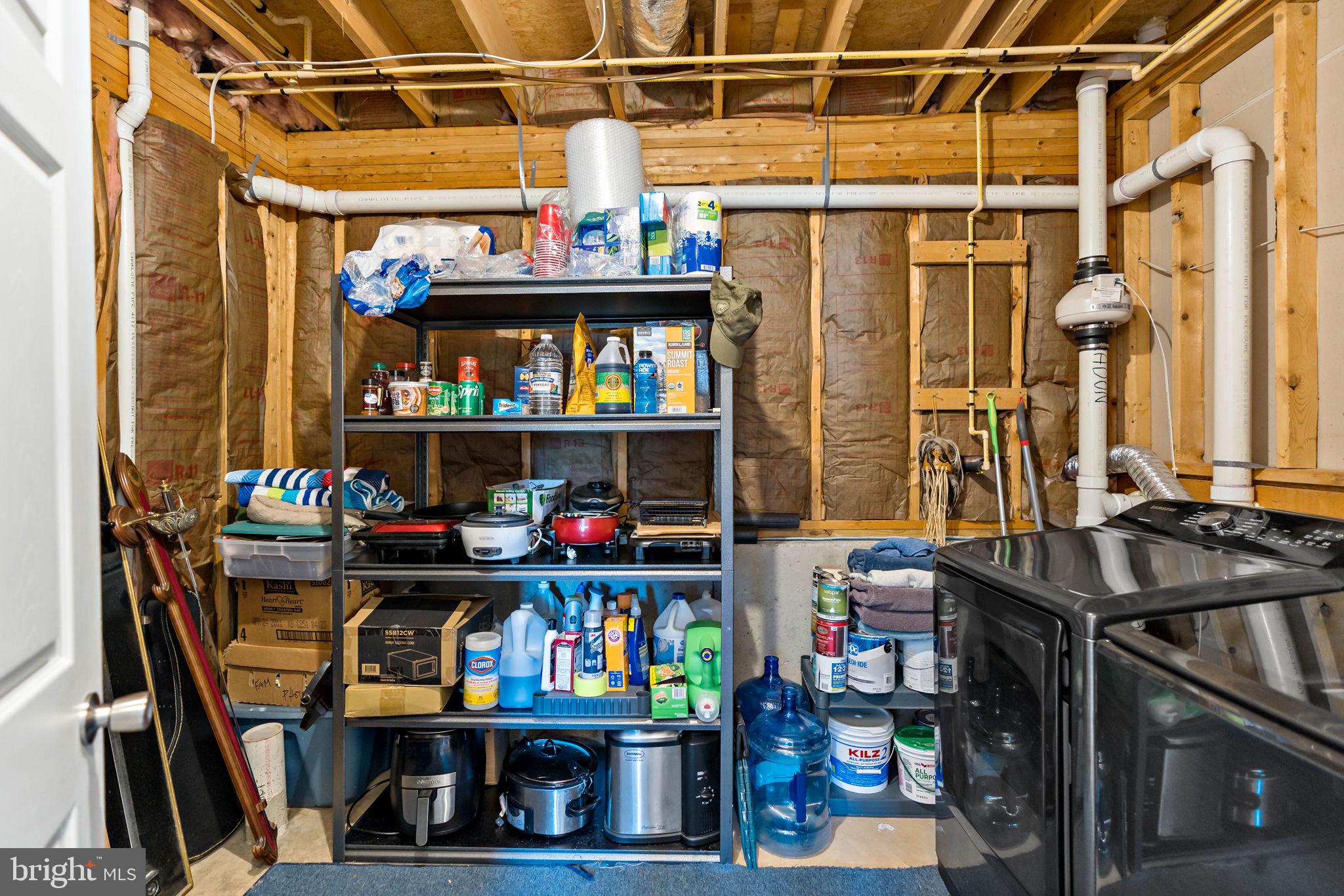 CLUBHOUSE MANOR - Residential