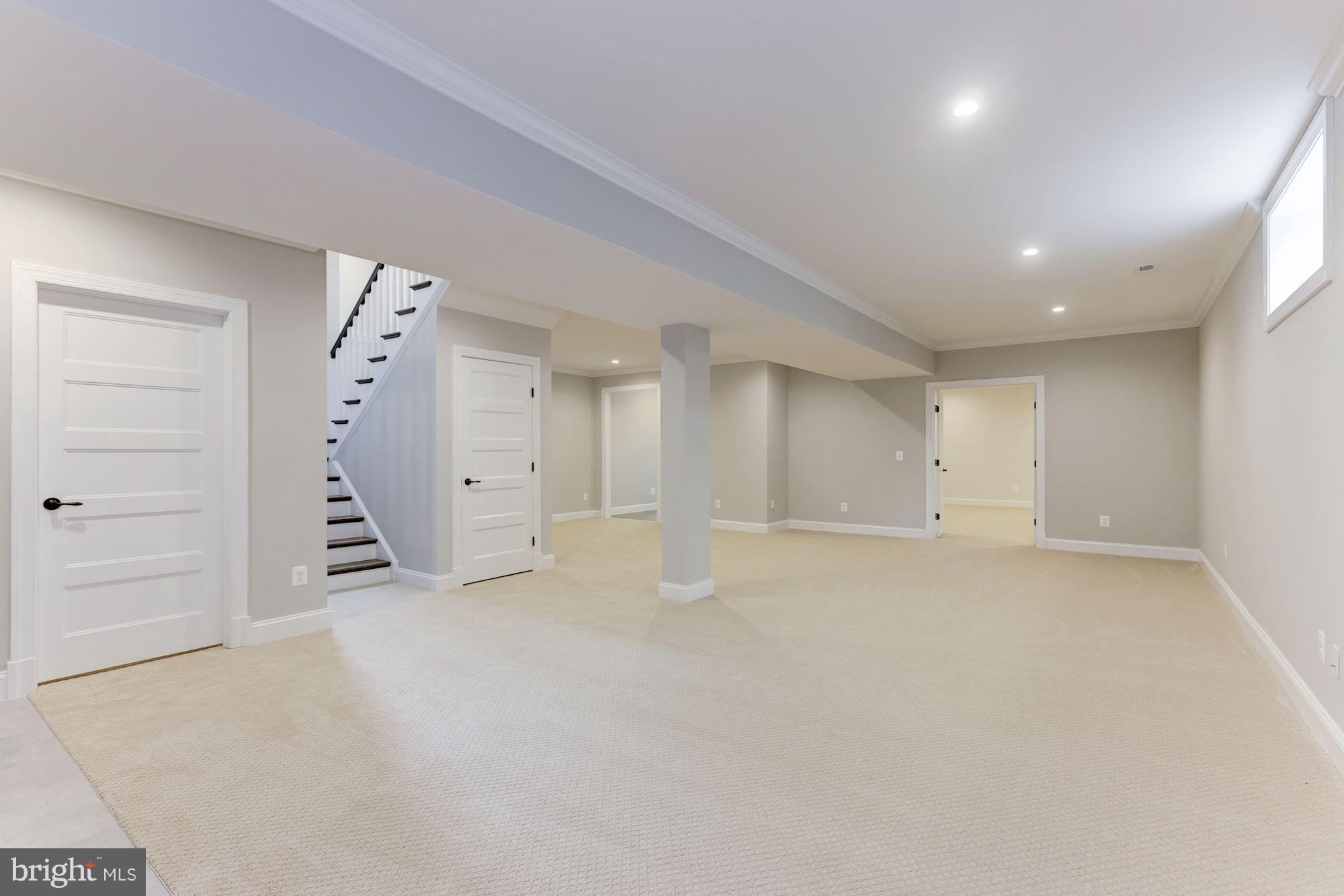 ELLISON HEIGHTS - Residential