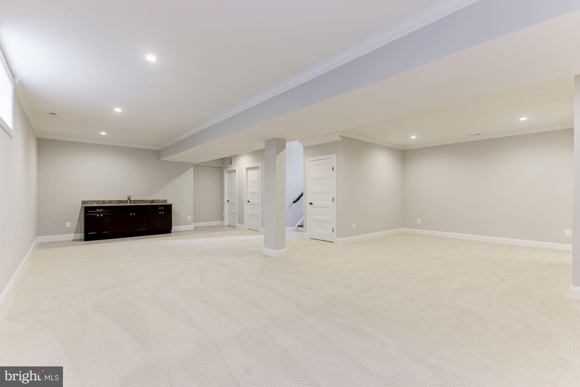 ELLISON HEIGHTS - Residential