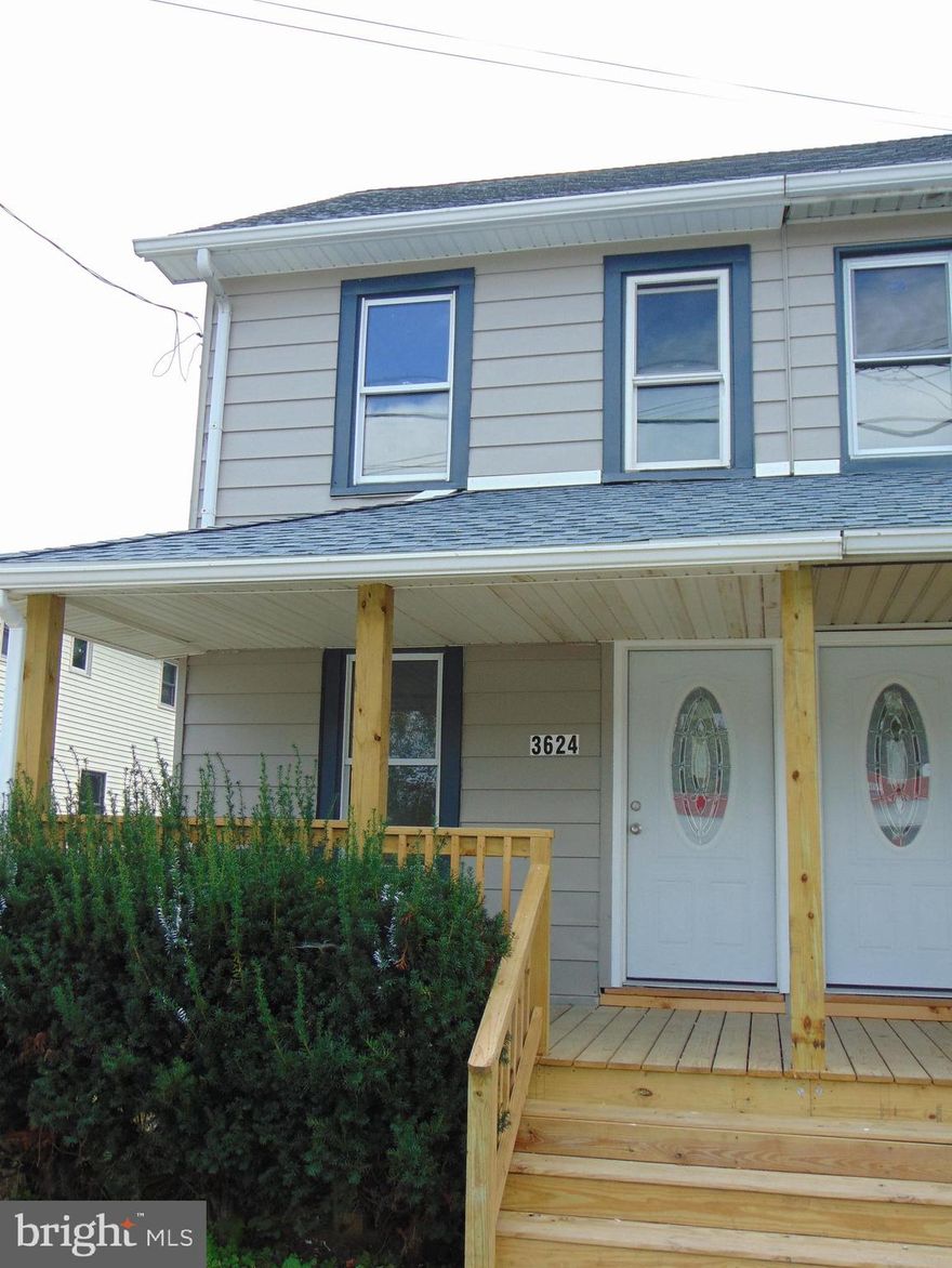 Terrific  renovated twin in the heart of Thorndale -Updated 3 bedroom 1 1/2 bath home.  The updates include kitchen with granite counters,  appliances; new hardwood flooring in living room & dining room; newer baths, roof, windows, flooring,  HVAC - central air, hot water heater, electric, & paint.   Very nice
rental unit!  Available Immediately or September 1.                           (Sorry, No Smoking & No Pets)