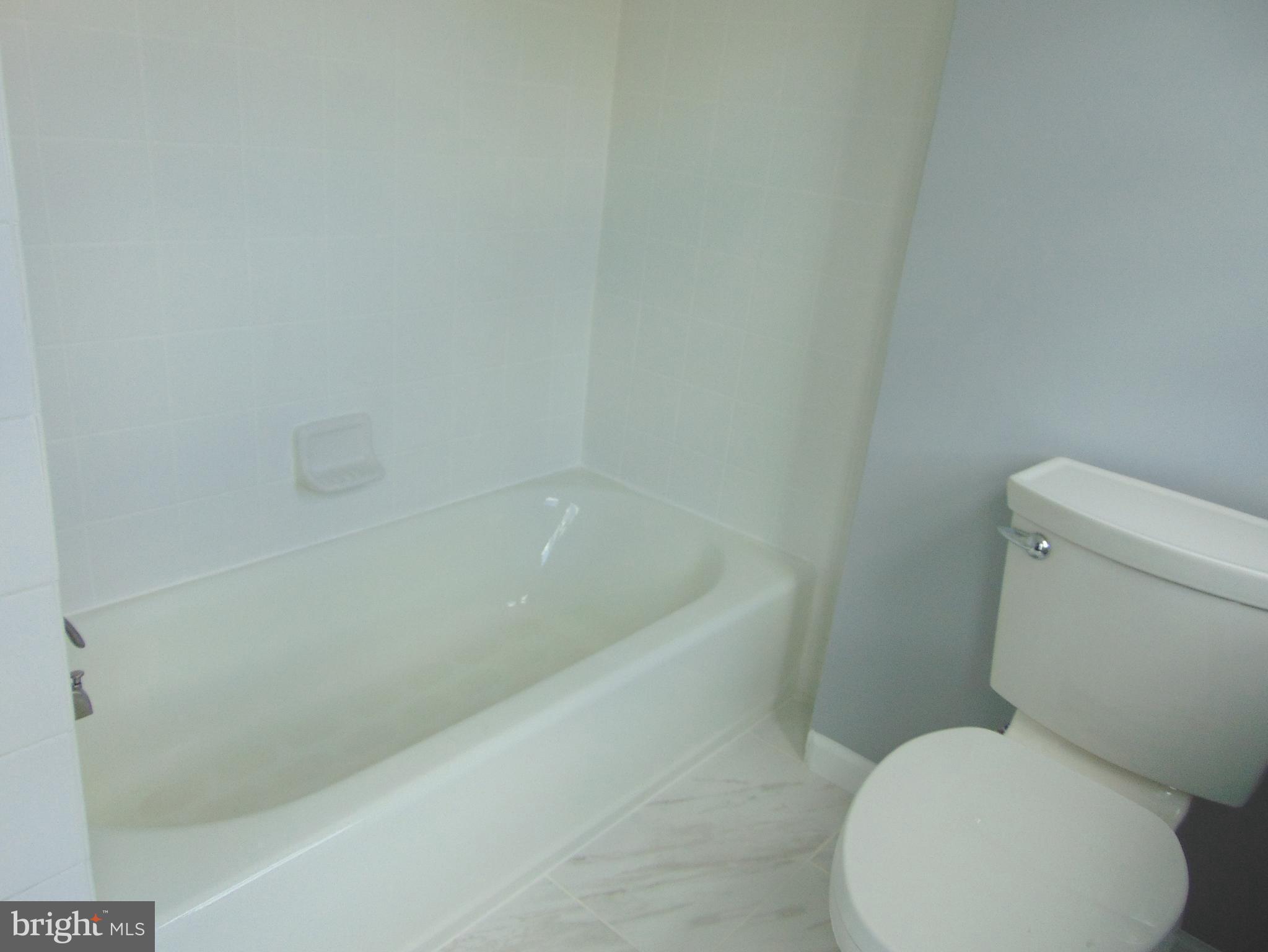 THORNDALE - Residential Lease