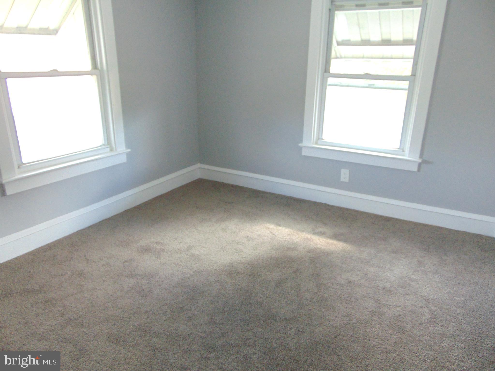 THORNDALE - Residential Lease