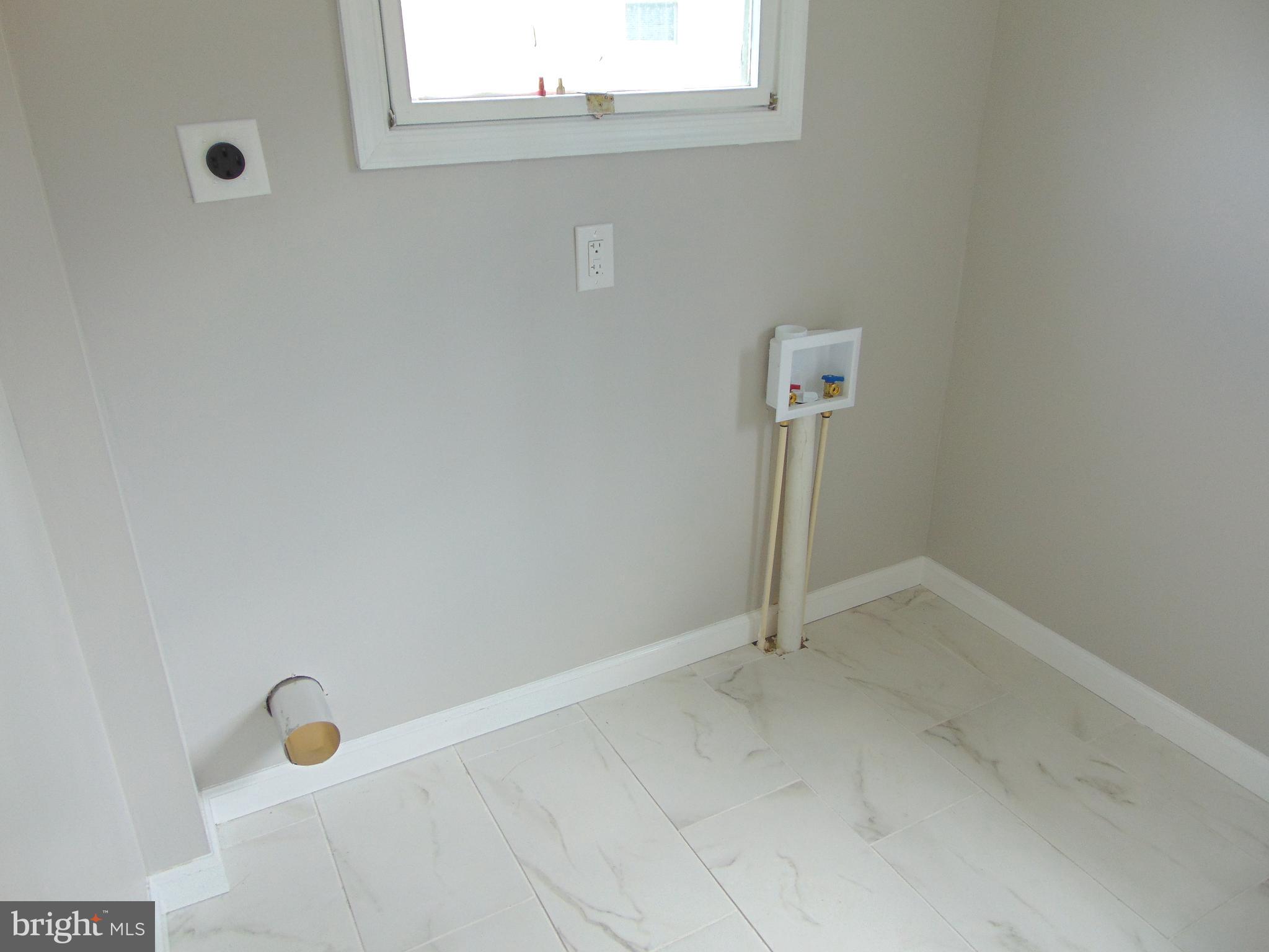 THORNDALE - Residential Lease