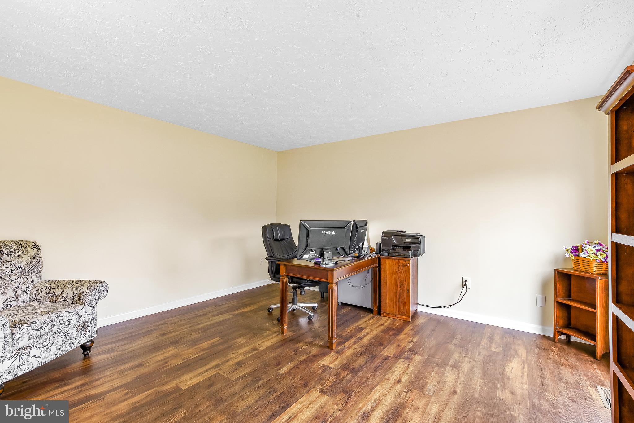 TURNERS FIELD - Residential