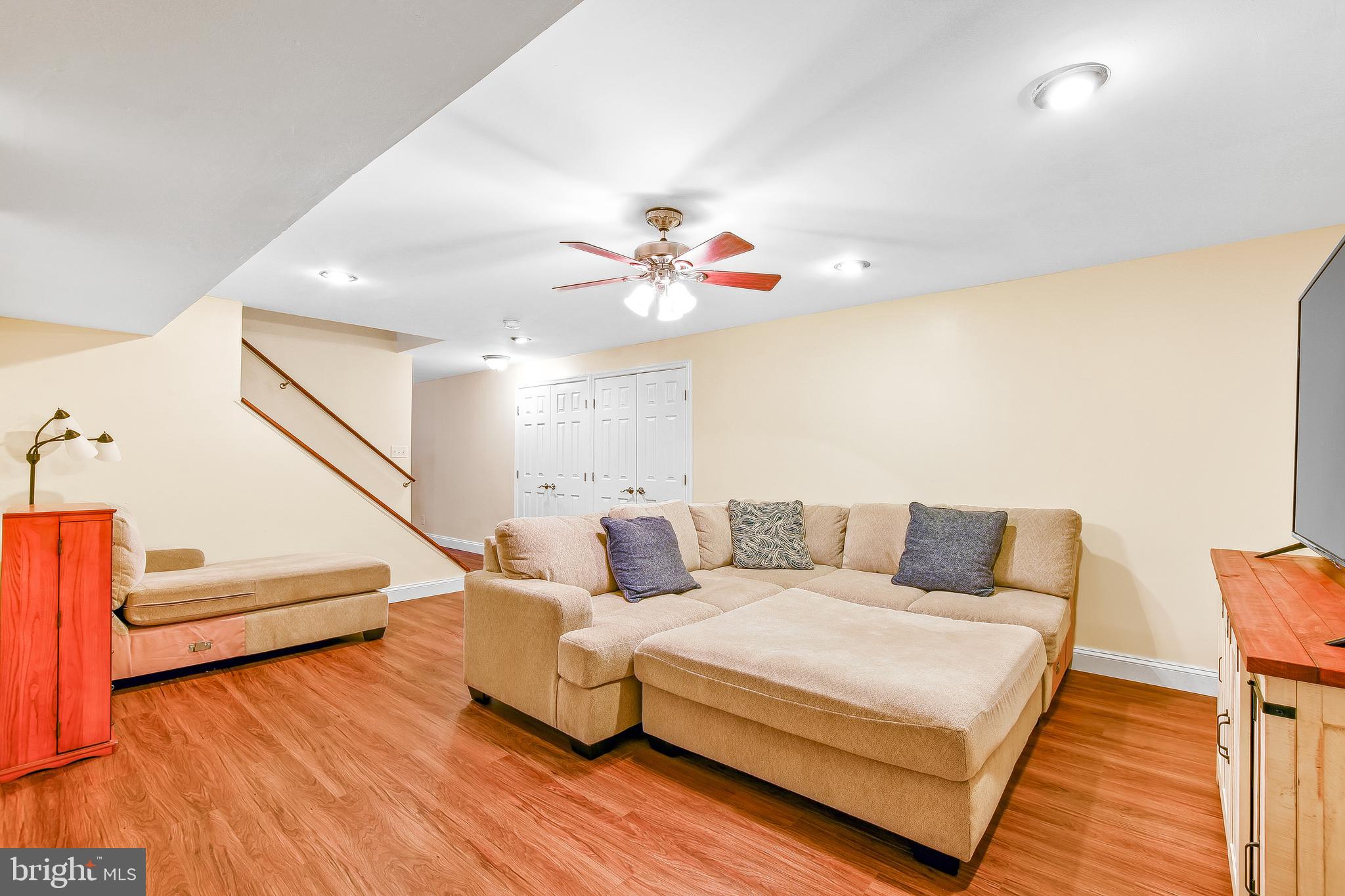 TURNERS FIELD - Residential