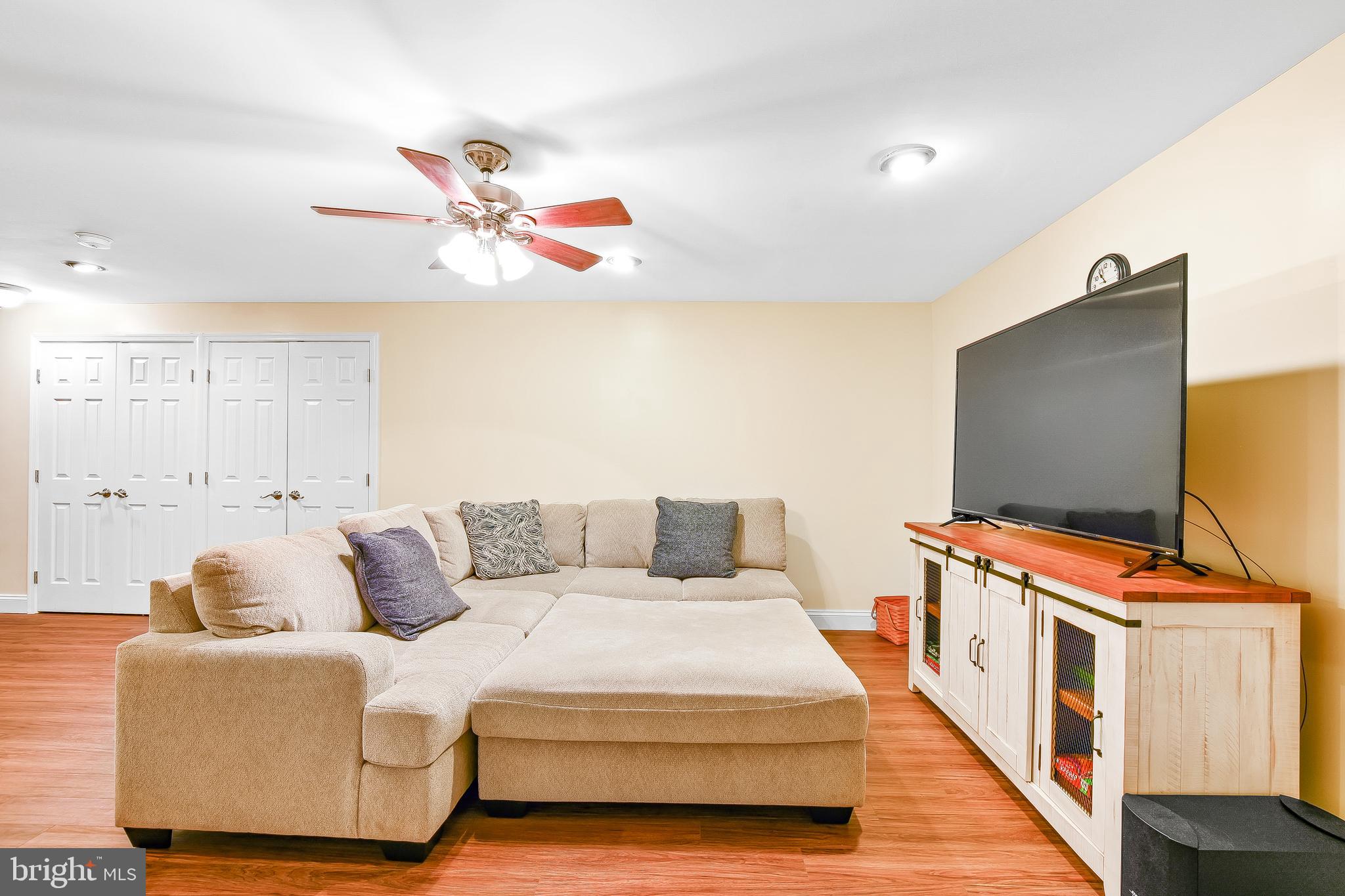 TURNERS FIELD - Residential