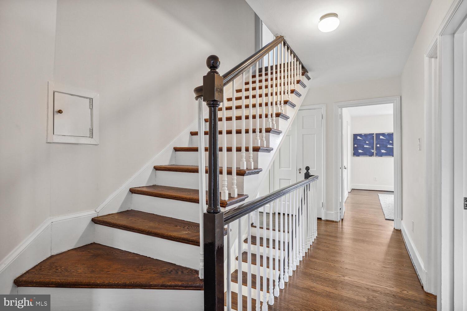 FOREST HILLS - Residential
