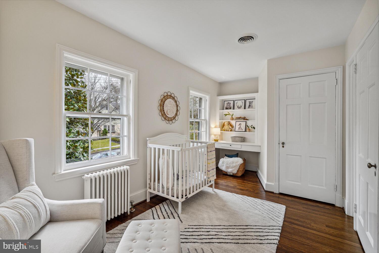 FOREST HILLS - Residential
