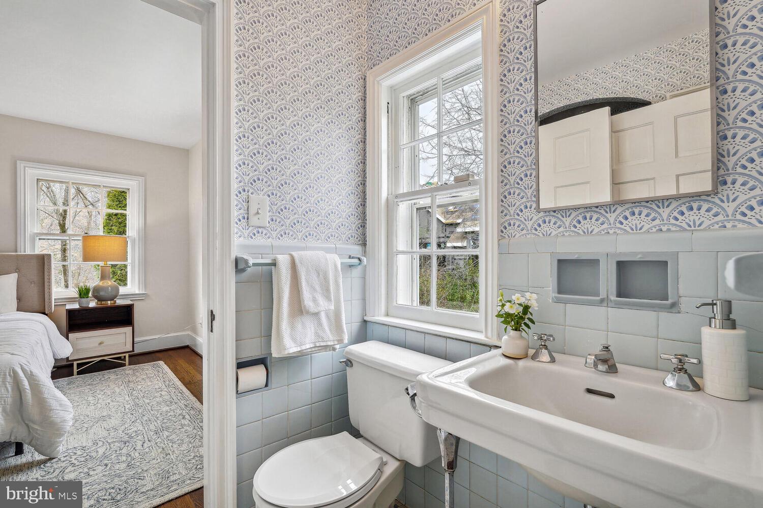 FOREST HILLS - Residential