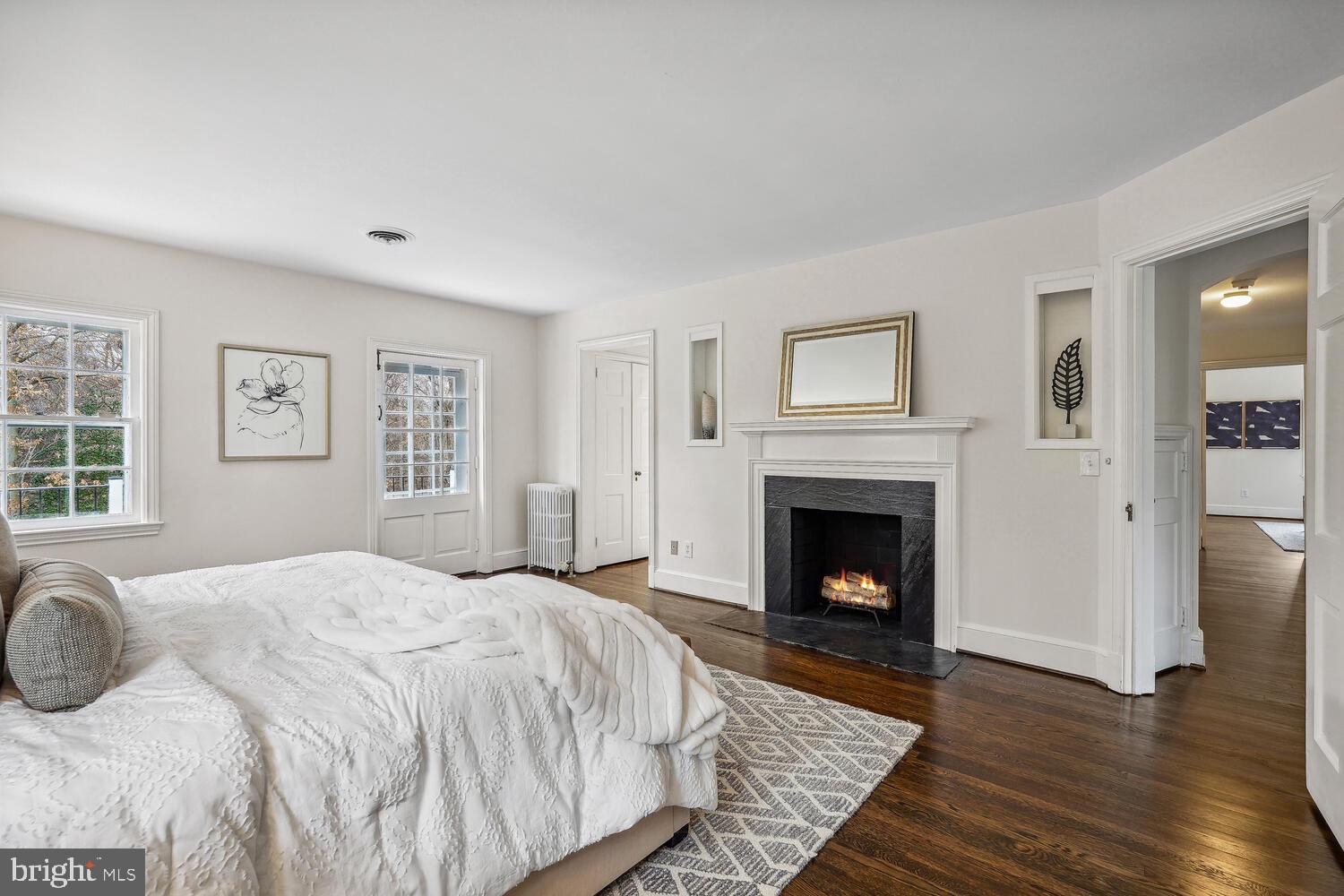 FOREST HILLS - Residential