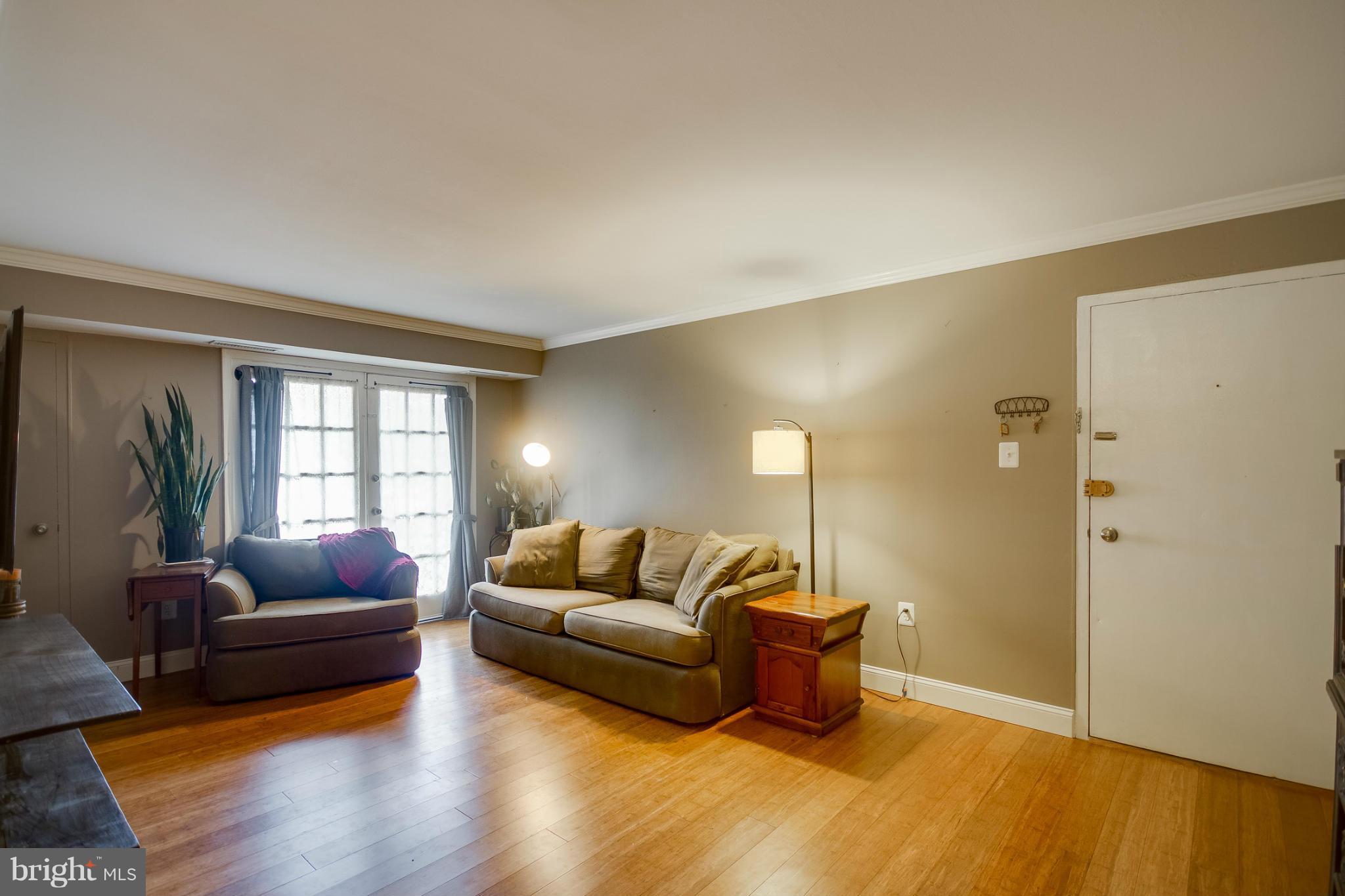 MAYFLOWER SQUARE - Residential