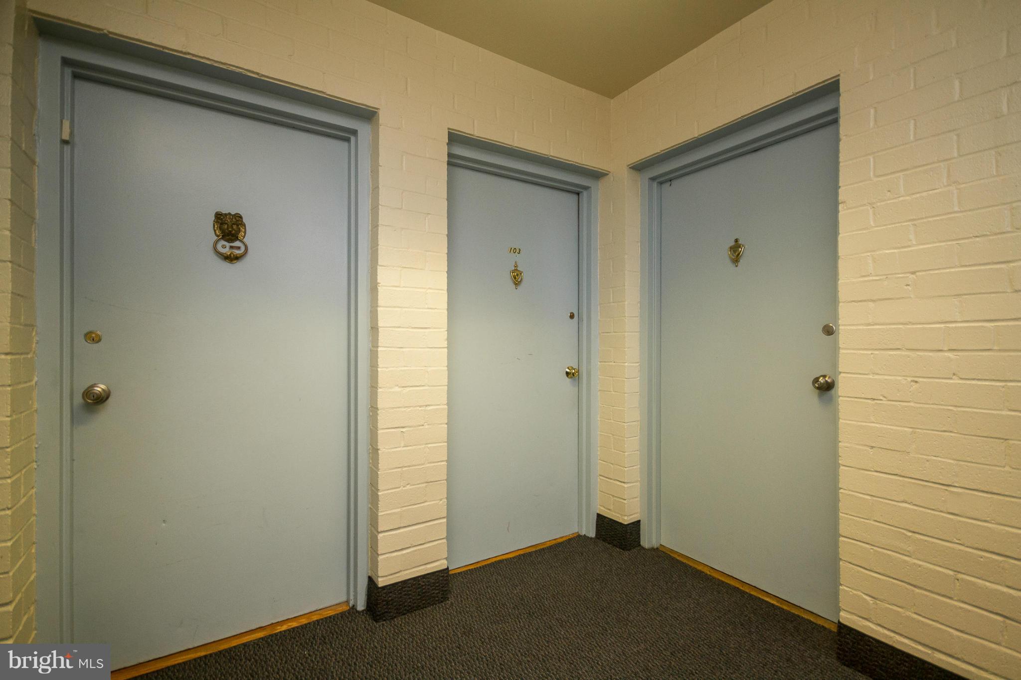 MAYFLOWER SQUARE - Residential