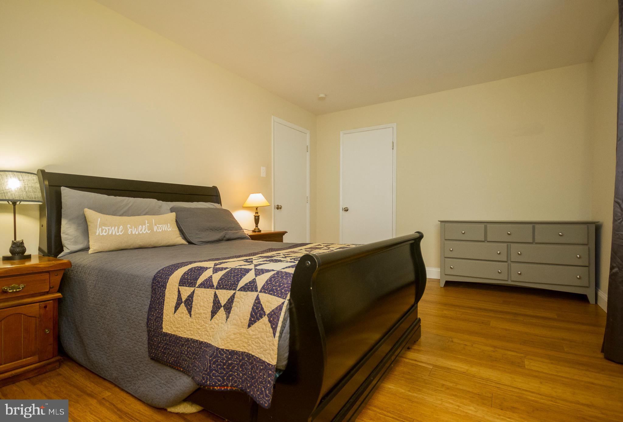 MAYFLOWER SQUARE - Residential