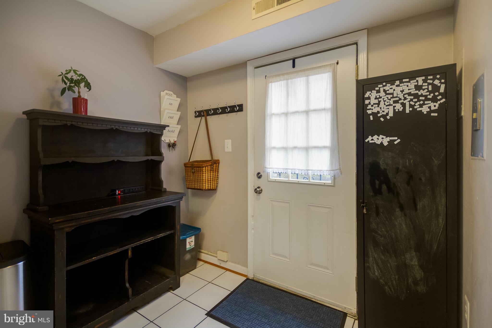 MAYFLOWER SQUARE - Residential