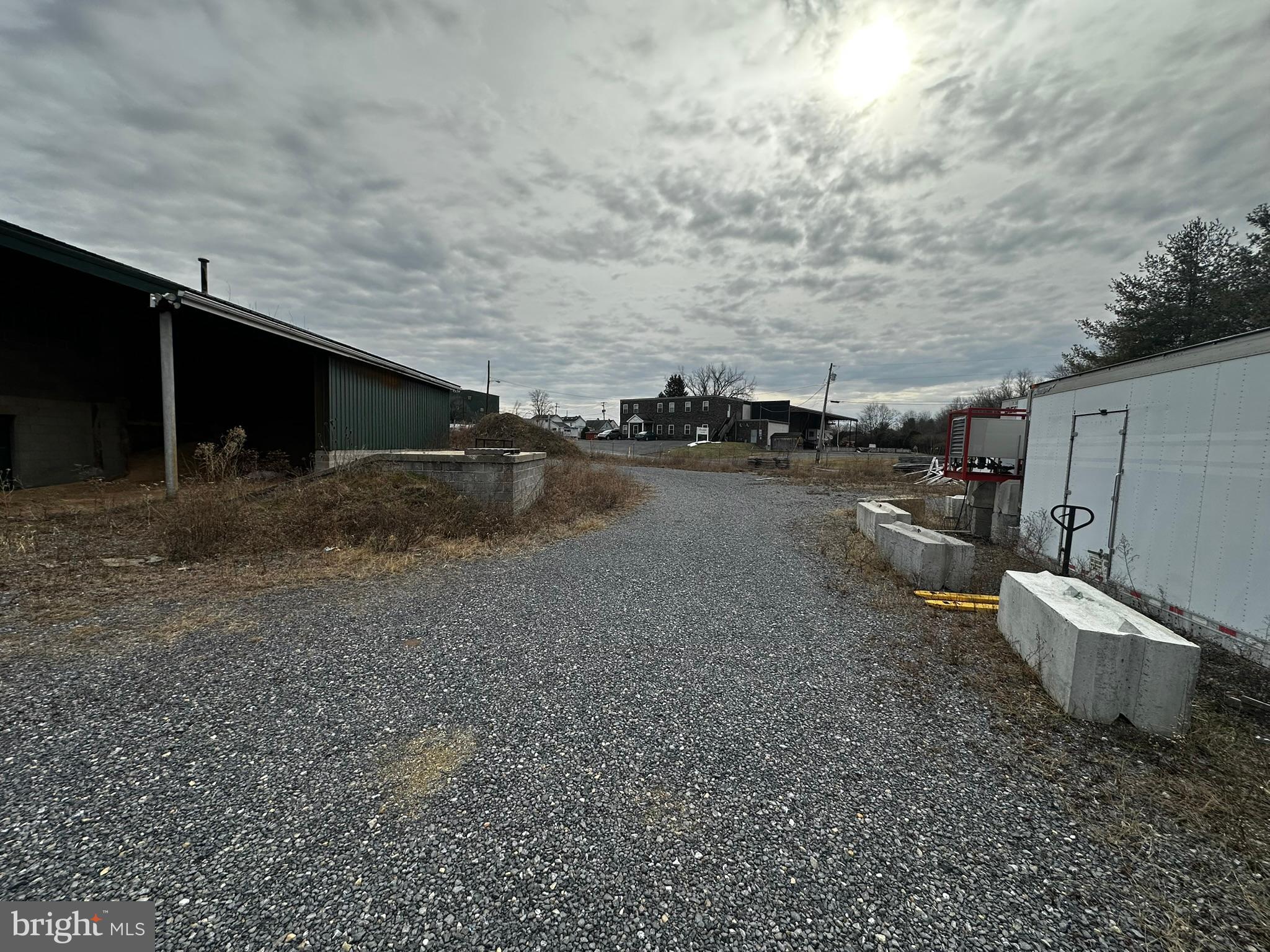 SOUTH END - Commercial Sale