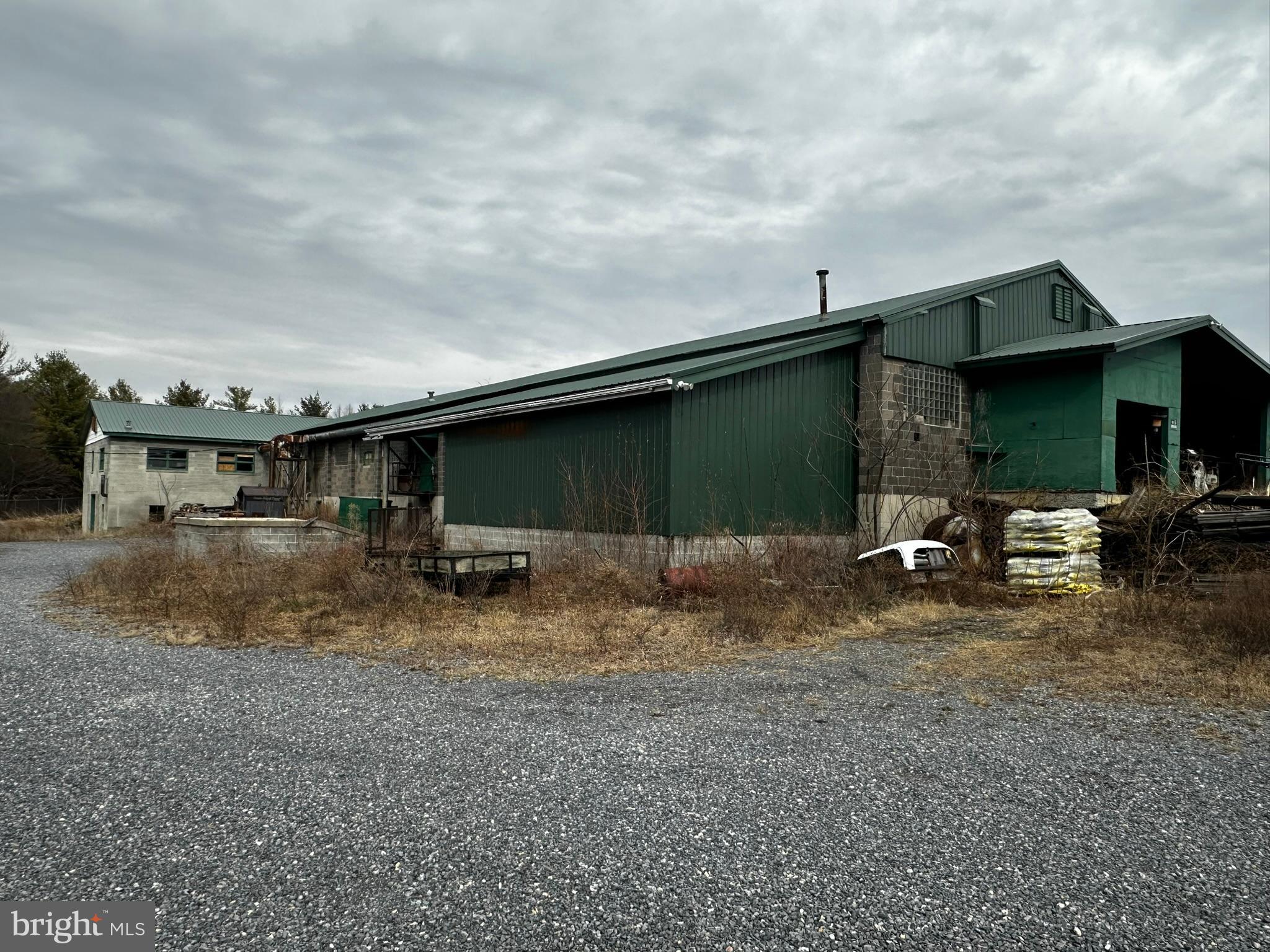 SOUTH END - Commercial Sale