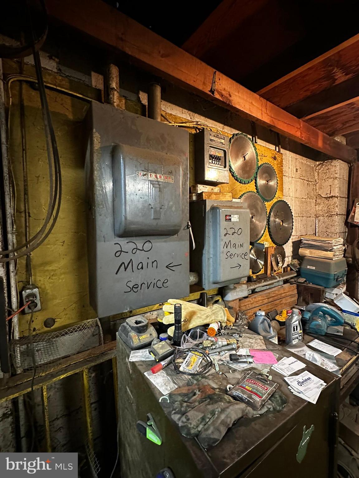 SOUTH END - Commercial Sale