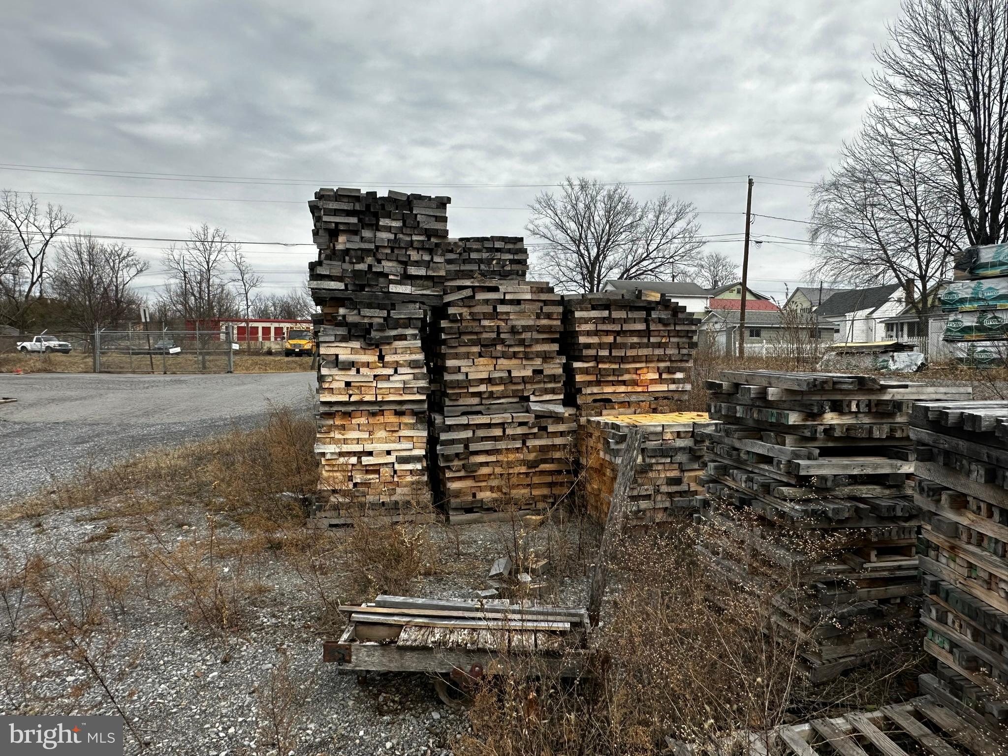 SOUTH END - Commercial Sale