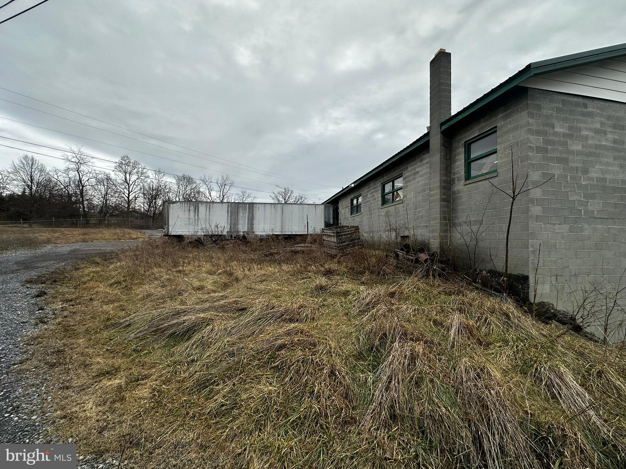 SOUTH END - Commercial Sale