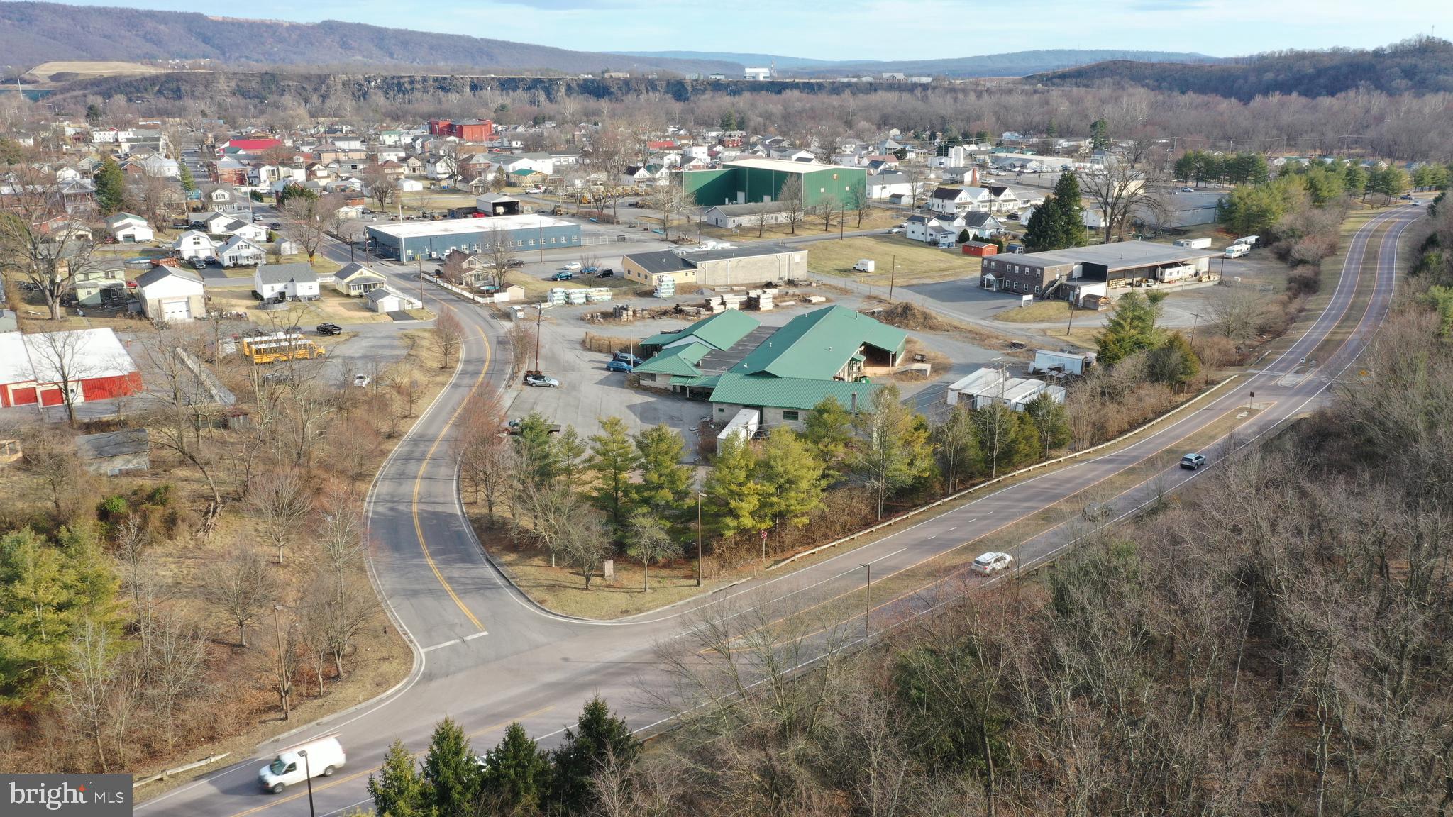 SOUTH END - Commercial Sale