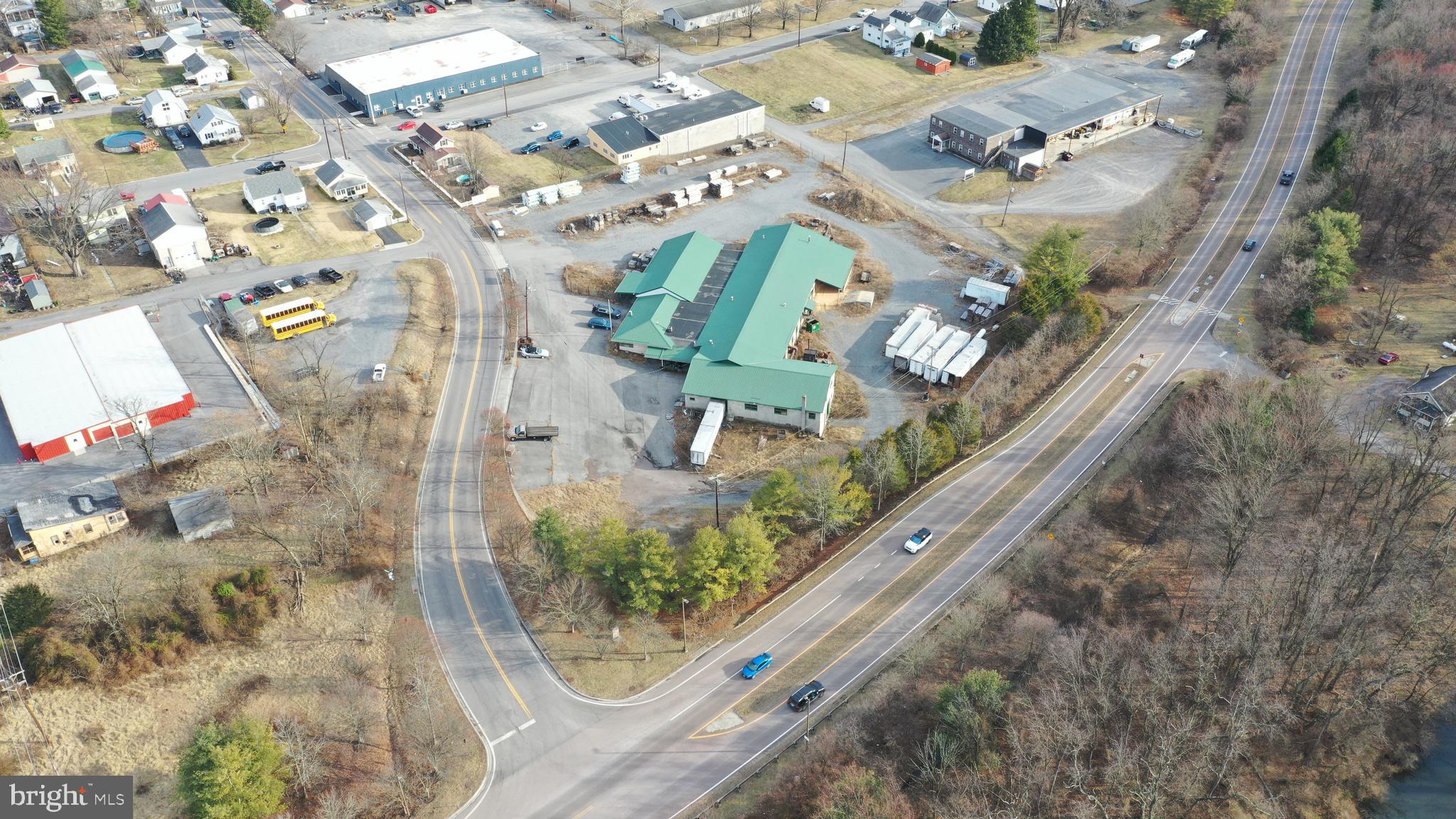 SOUTH END - Commercial Sale