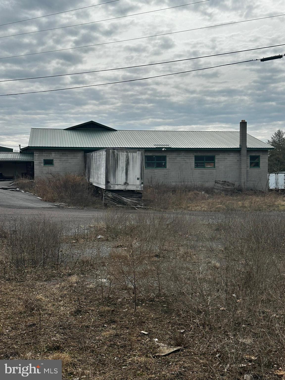 SOUTH END - Commercial Sale