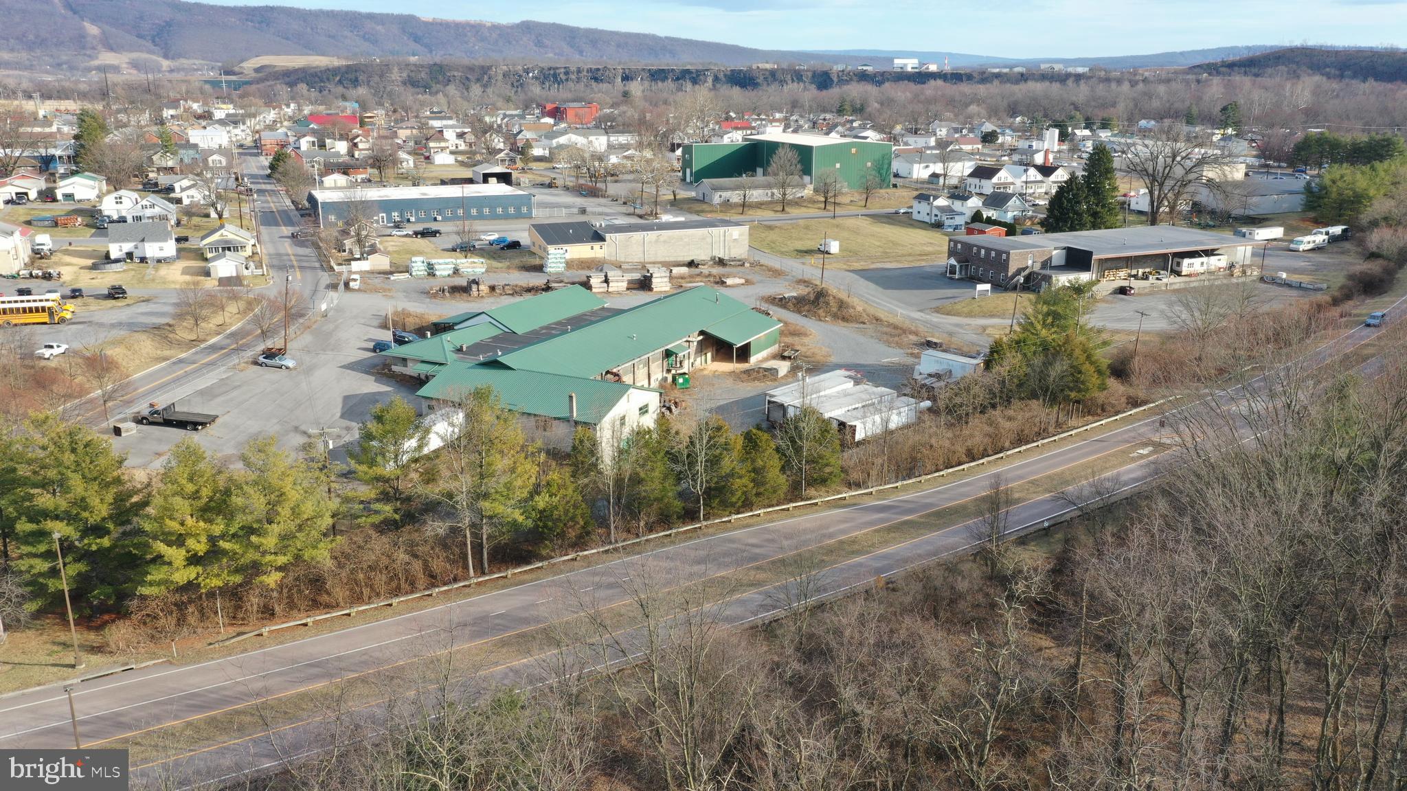 SOUTH END - Commercial Sale