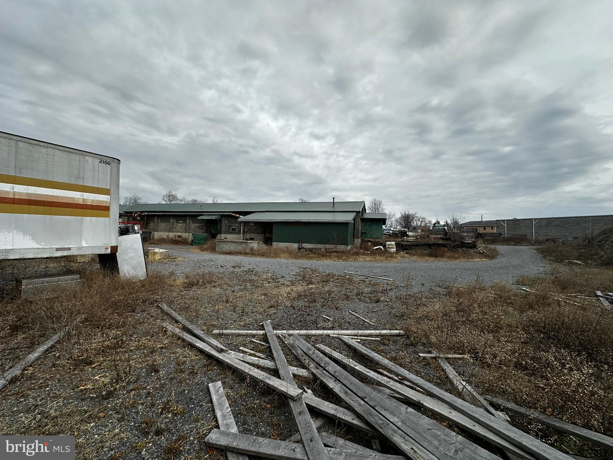 SOUTH END - Commercial Sale