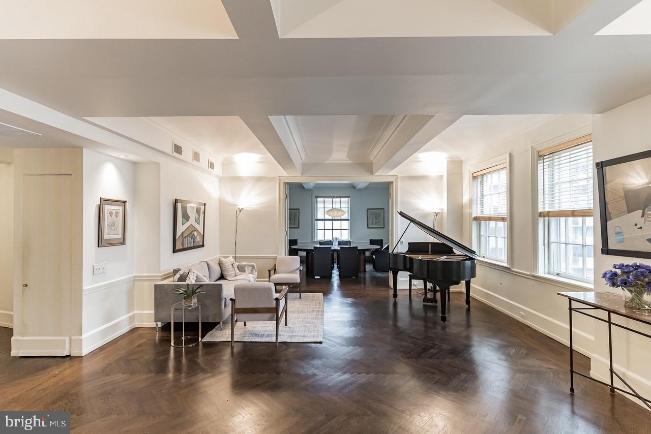 RITTENHOUSE SQUARE - Residential