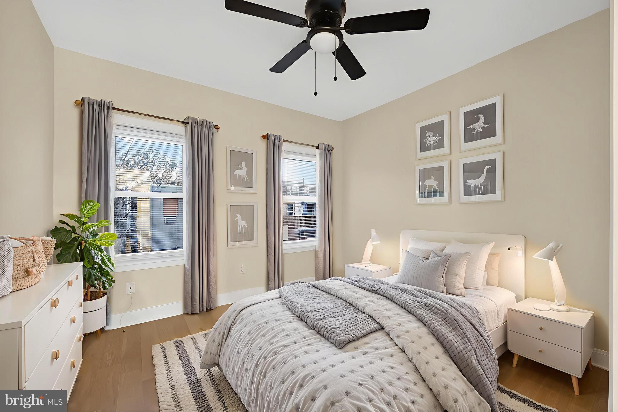 PORT RICHMOND - Residential Lease