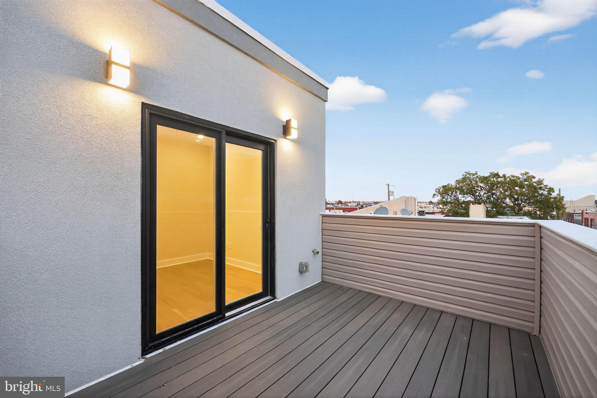 PORT RICHMOND - Residential Lease