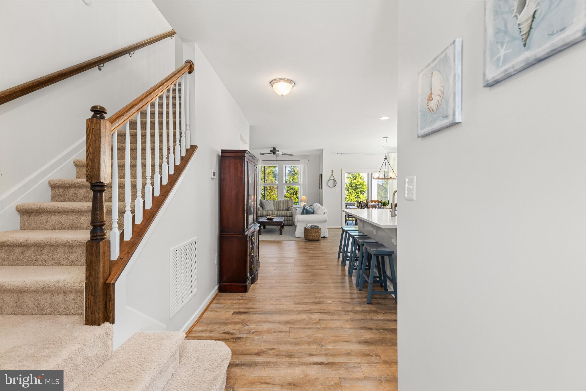 19127 GREYS NECK COURT