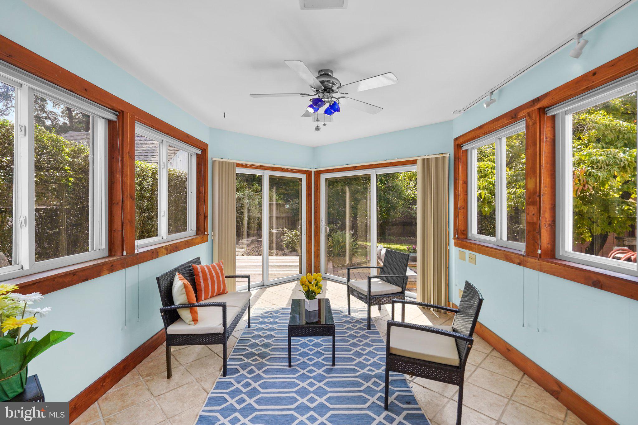 ROCKVILLE HEIGHTS - Residential