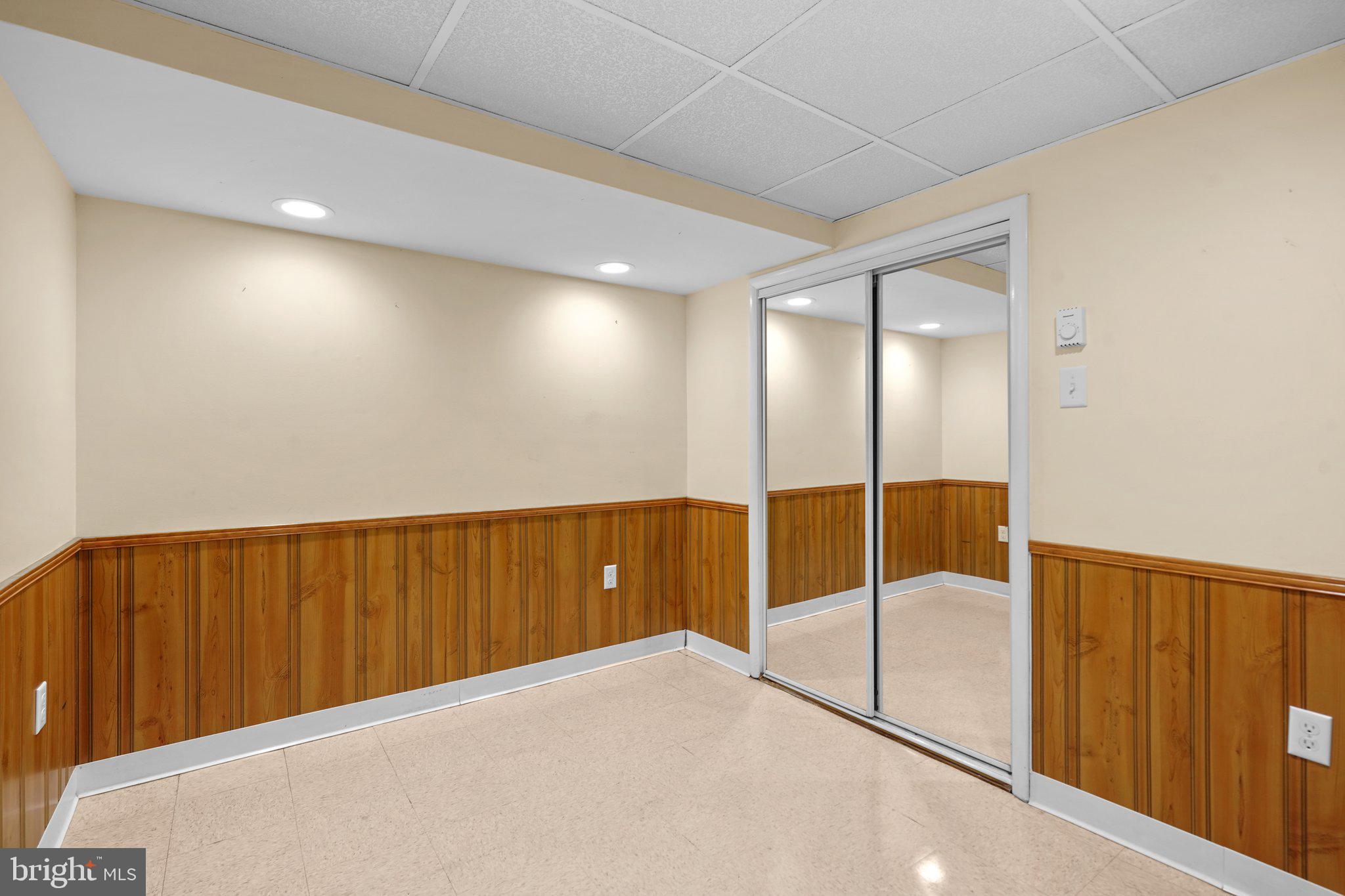 ROCKVILLE HEIGHTS - Residential