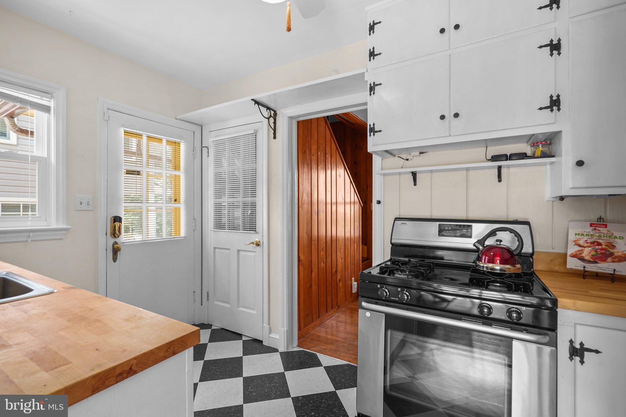 ROCKVILLE HEIGHTS - Residential