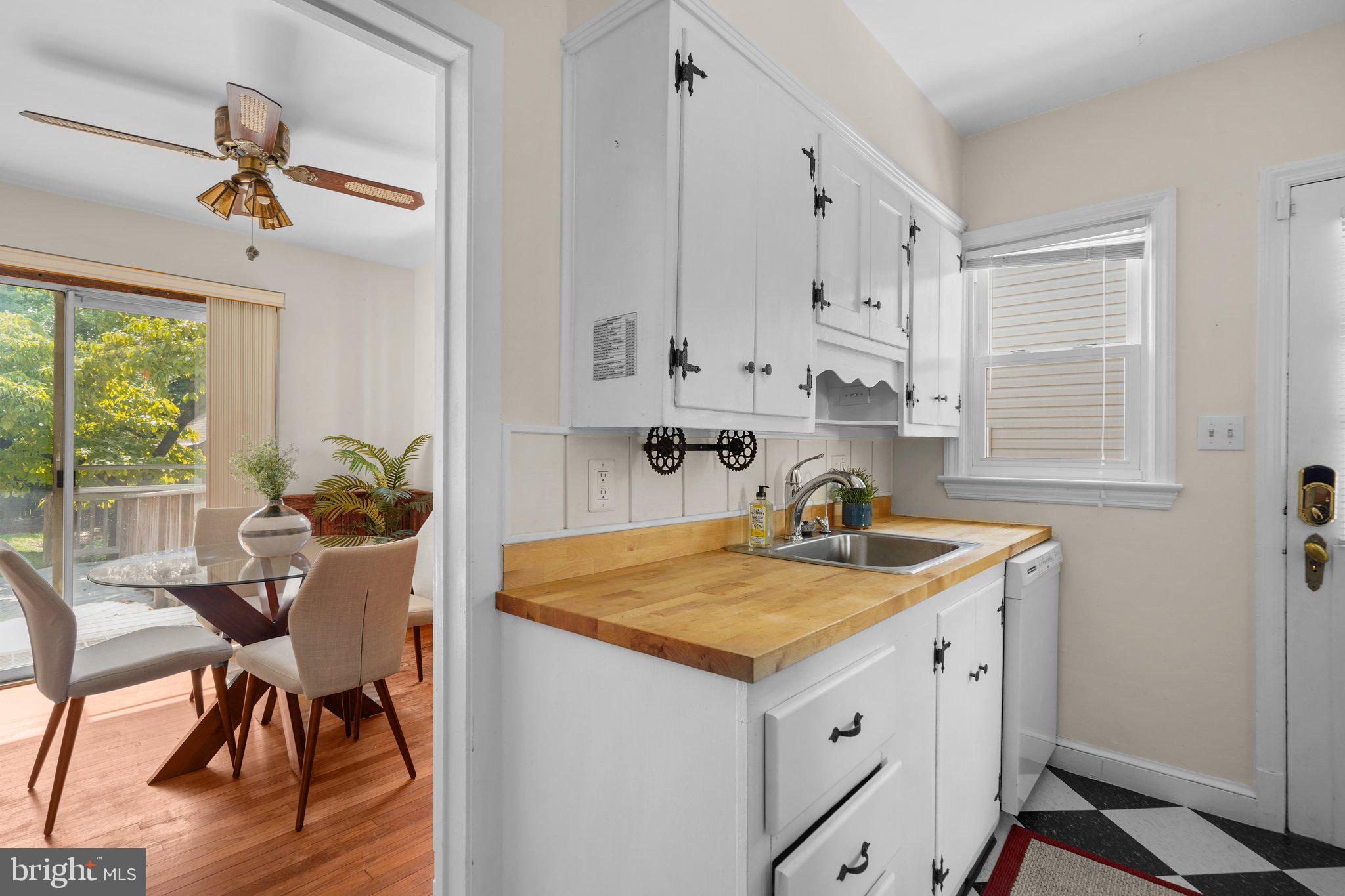 ROCKVILLE HEIGHTS - Residential