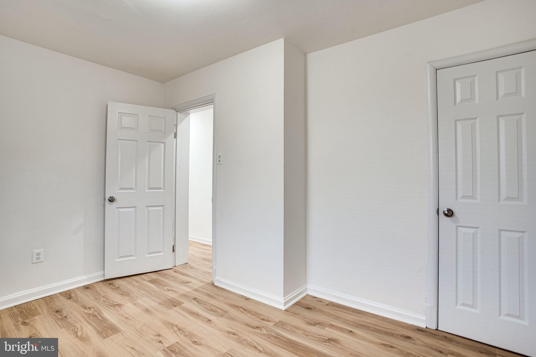 HIGHVIEW PARK - Residential Lease