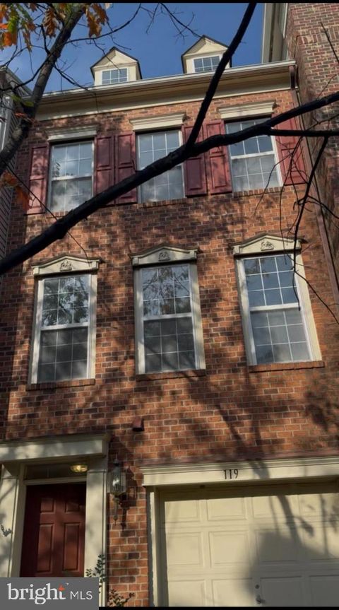 119 MARTIN LANE ALEXANDRIA VA 22304