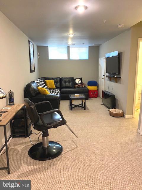 HUNTINGTON RIDGE - Residential Lease